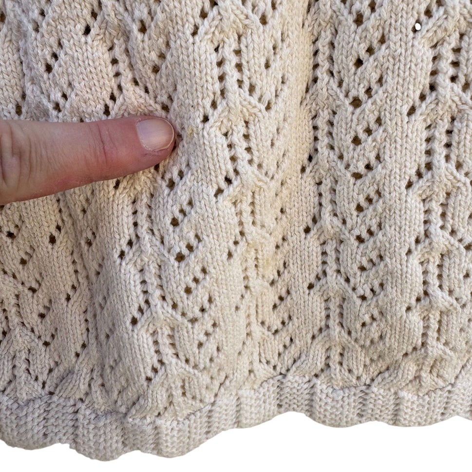 Vintage 80s Womens Cream Scalloped V-Neck Crochet Pointelle Knit Sweater Cottage