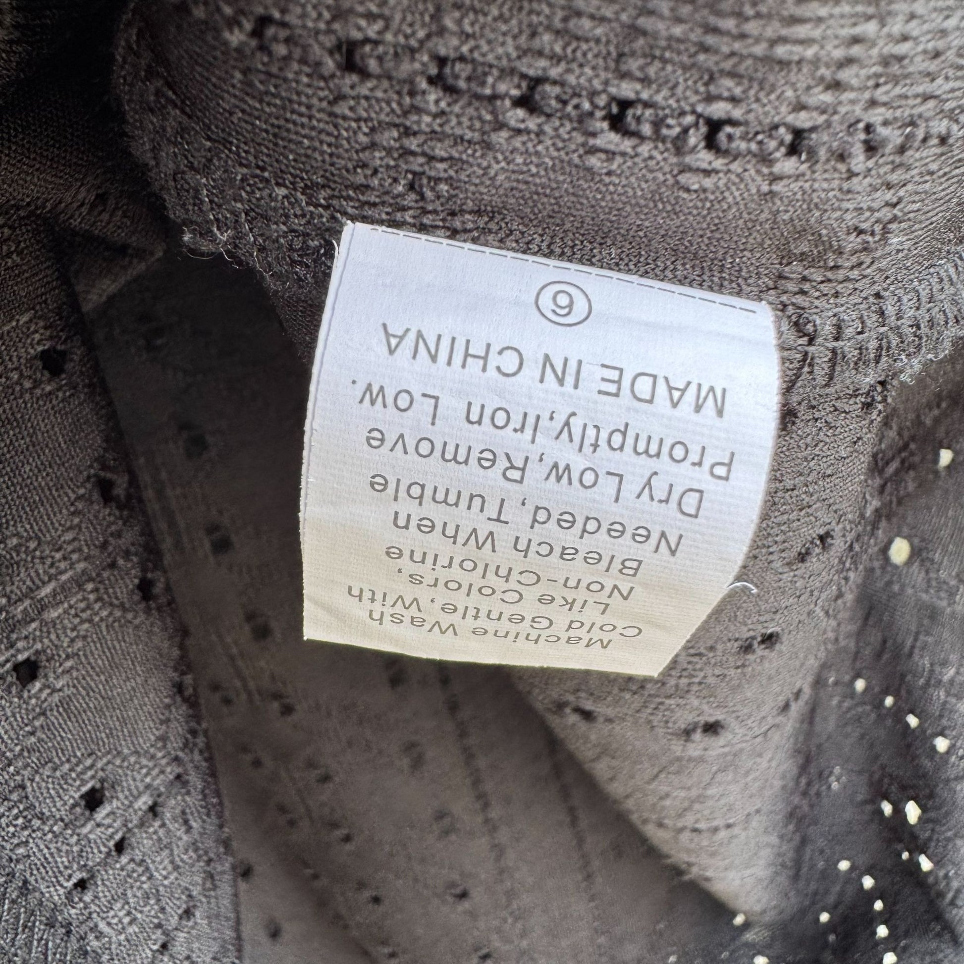 Ranlege Cold Shoulder Black Top Gold Ring Accents Womens XL Lace Crochet Eyelet