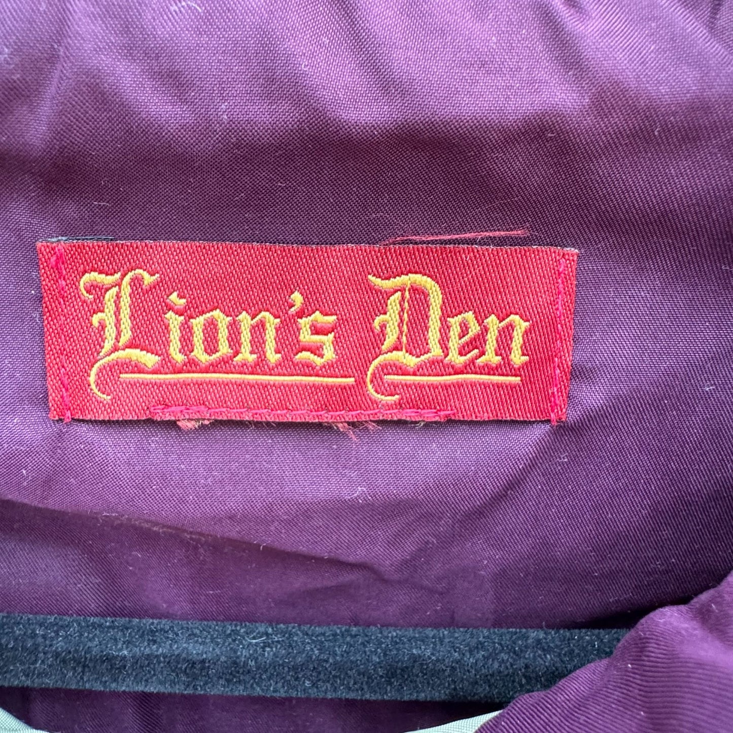 Lions Den Vintage 80s Mens Burgundy Full Zip Bomber Jacket Streetwear Athleisure