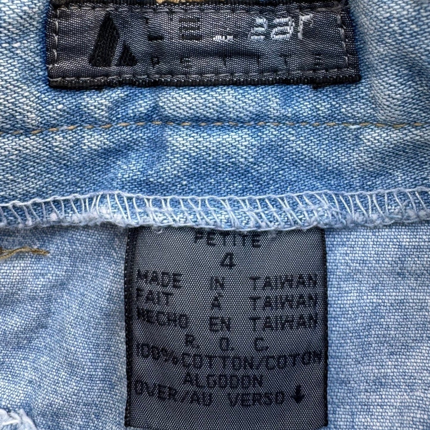 Lizwear Vintage 90s Denim Mini Skirt Light Wash Raw Hem High Waist Petite 4 Blue