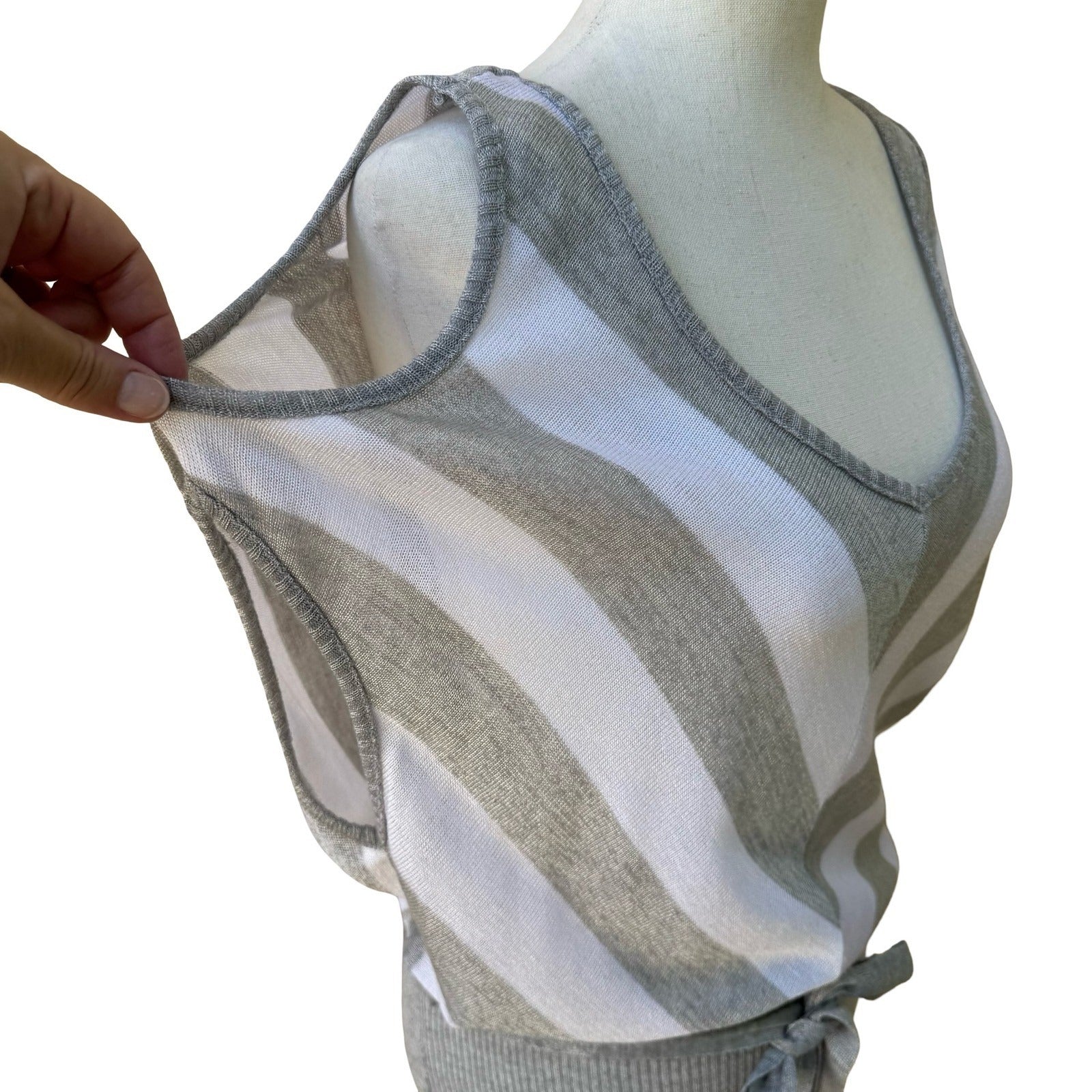 Cherry Knit Minimalist Chevron Striped Cold Shoulder Tie Waist Knit Sweater L
