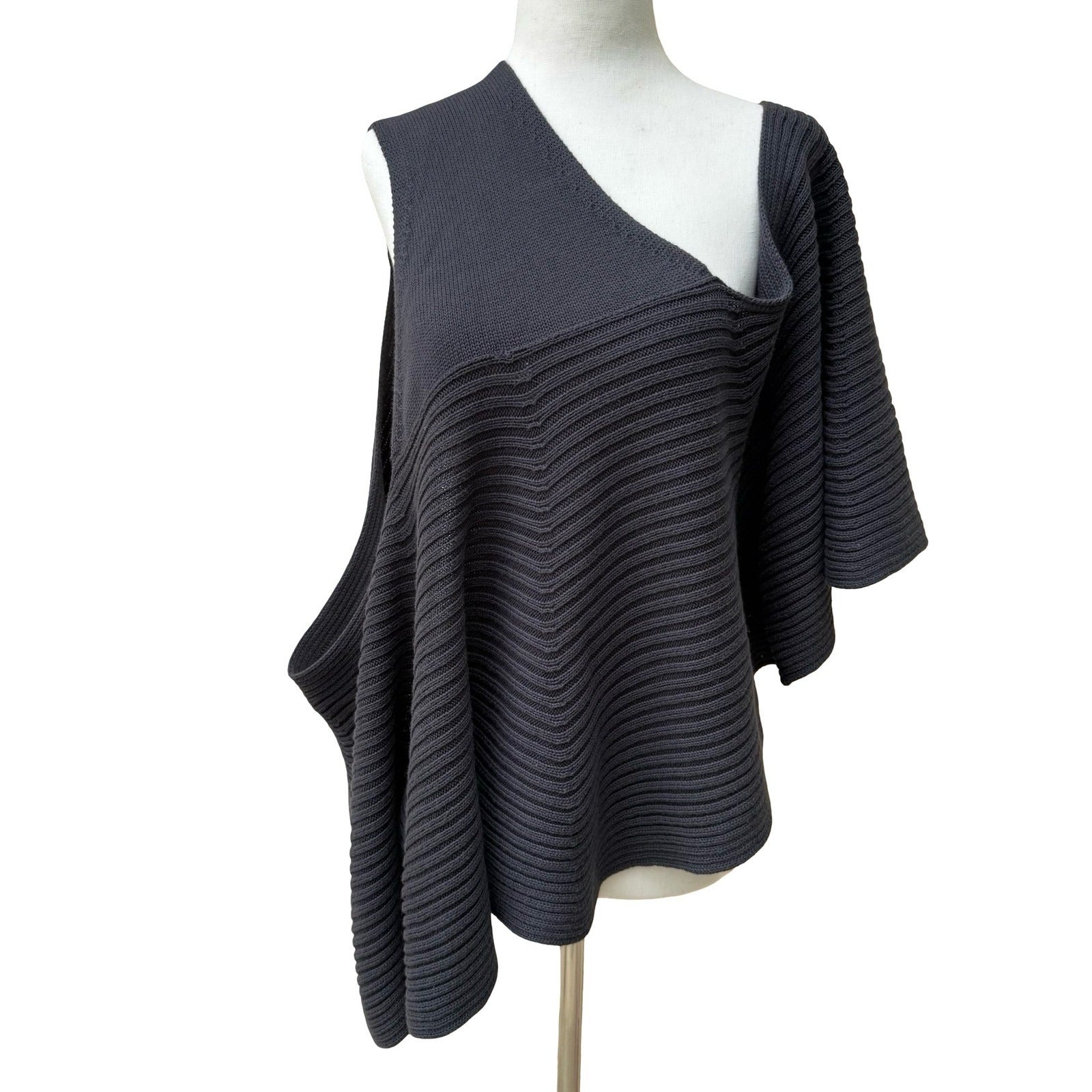 Laurie B Anthropologie Y2K Avant Garde Asymmetric Knit Poncho Sweater Lagenlook