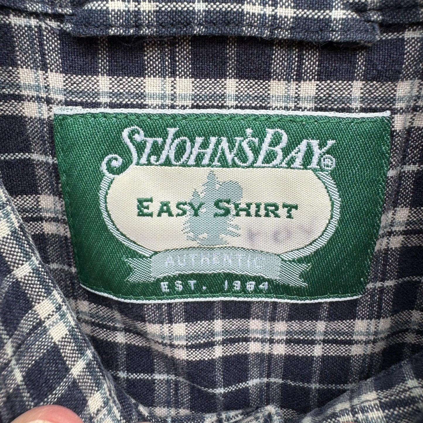 St. Johns Bay Easy Shirt Mens Plaid Flannel Long Sleeve Button Down Shirt - Medium