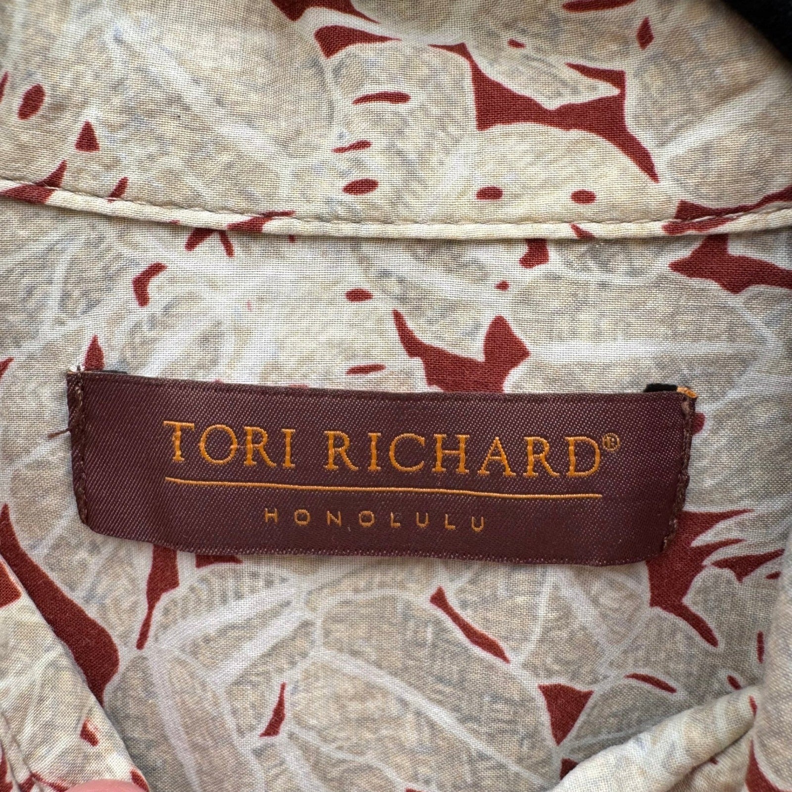 Tori Richard Honolulu Mens M Tan Tropical Leaf Cotton Lawn Hawaiian Shirt Aloha