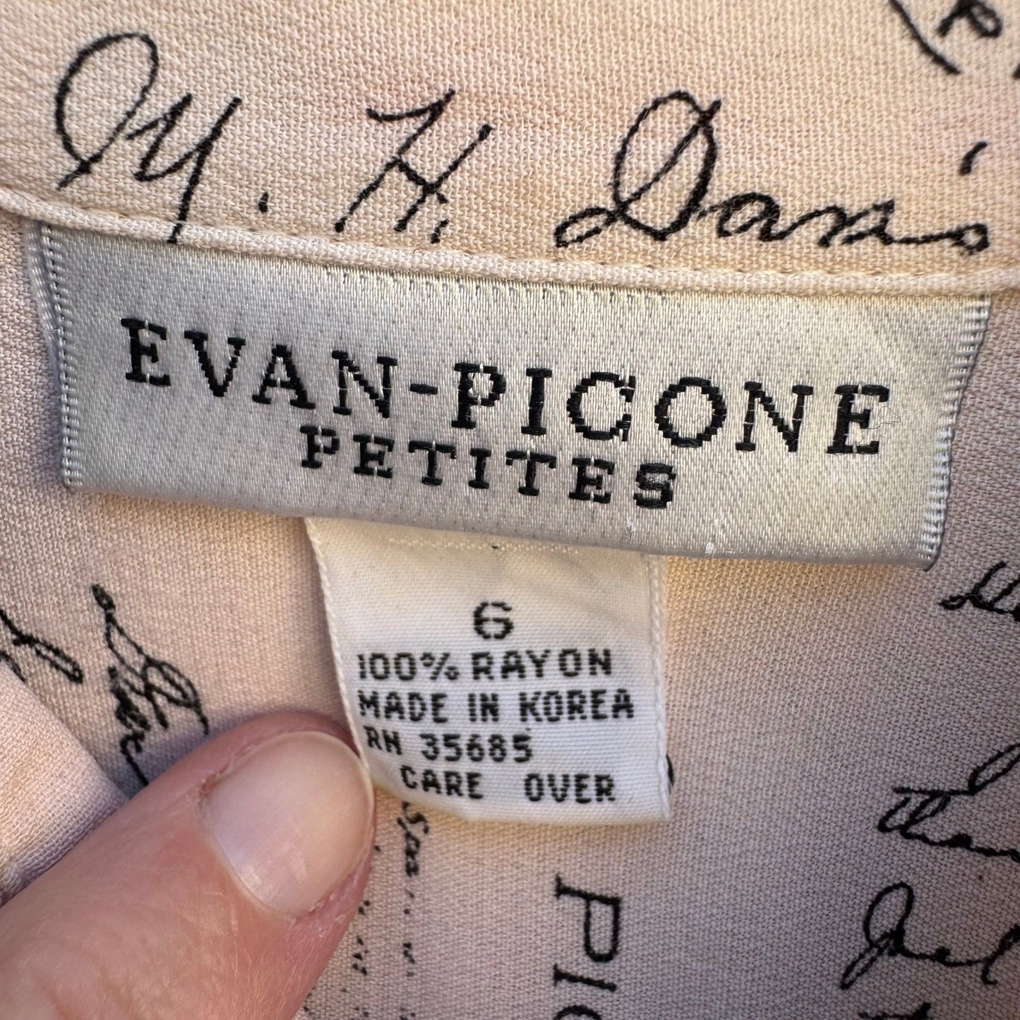 Evan-Picone Petites Vintage Postcard Script Print Rayon Blouse Cream Womens 6