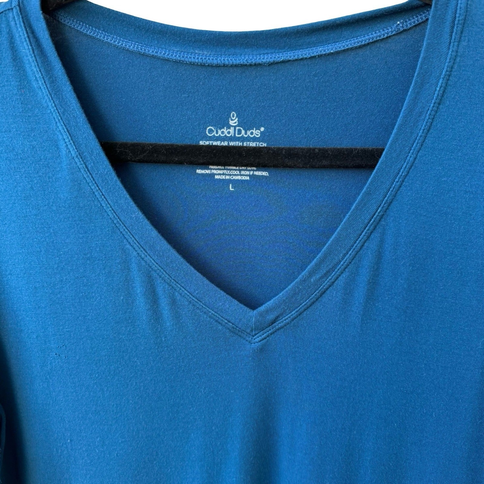 Cuddl Duds Softwear Stretch Minimalist V-Neck Breathable Base Layer Top Teal L