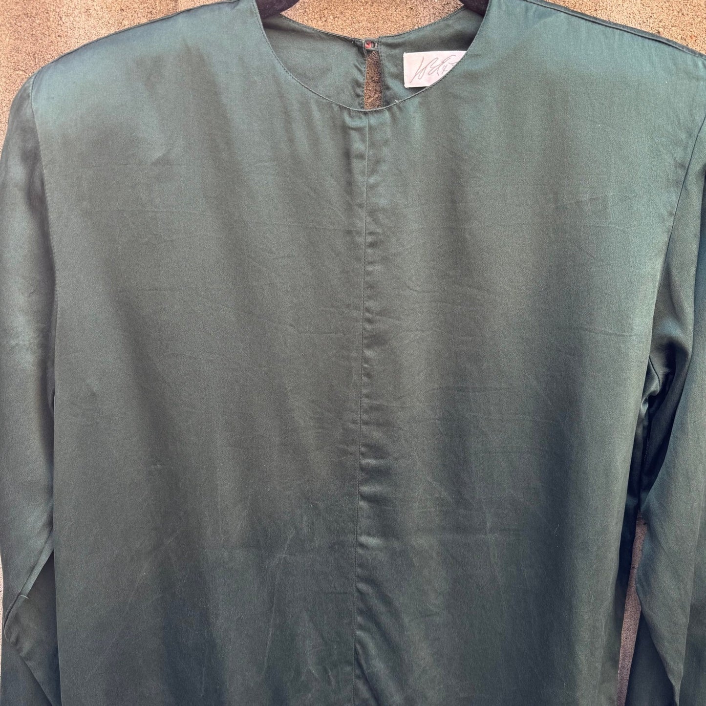 Lord & Taylor Emerald Green 100% Silk Blouse Long Sleeve Shoulder Pads Vintage