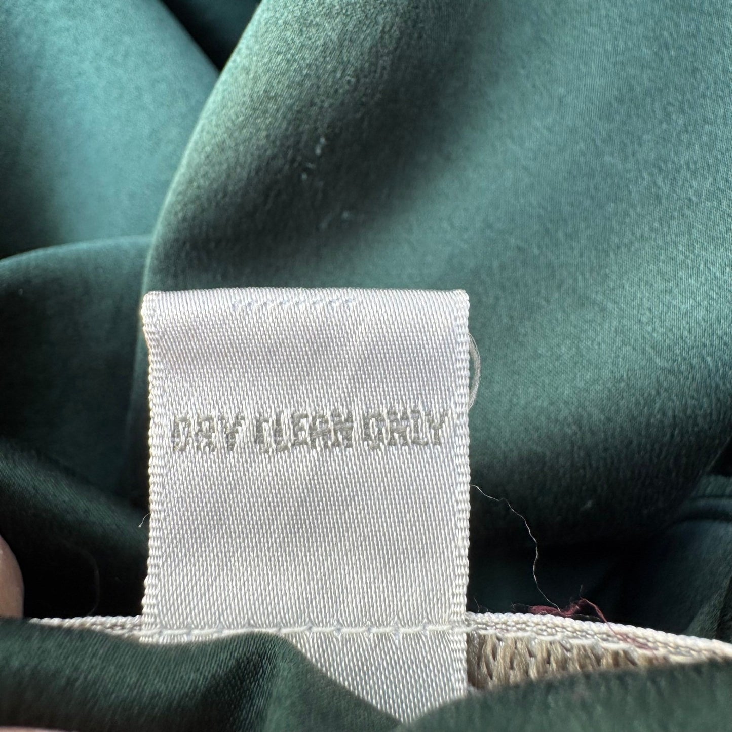 Lord & Taylor Emerald Green 100% Silk Blouse Long Sleeve Shoulder Pads Vintage