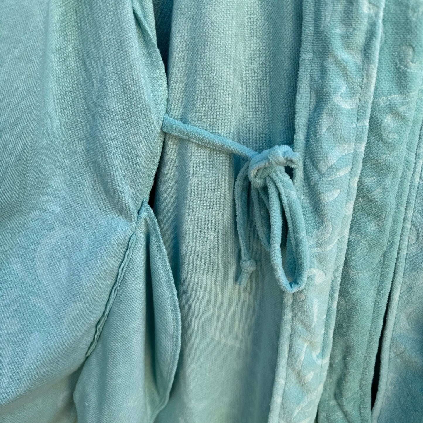 Jaclyn Intimates Aqua Blue Embossed Damask Plush Robe L/XL NEW Cozy Loungewear