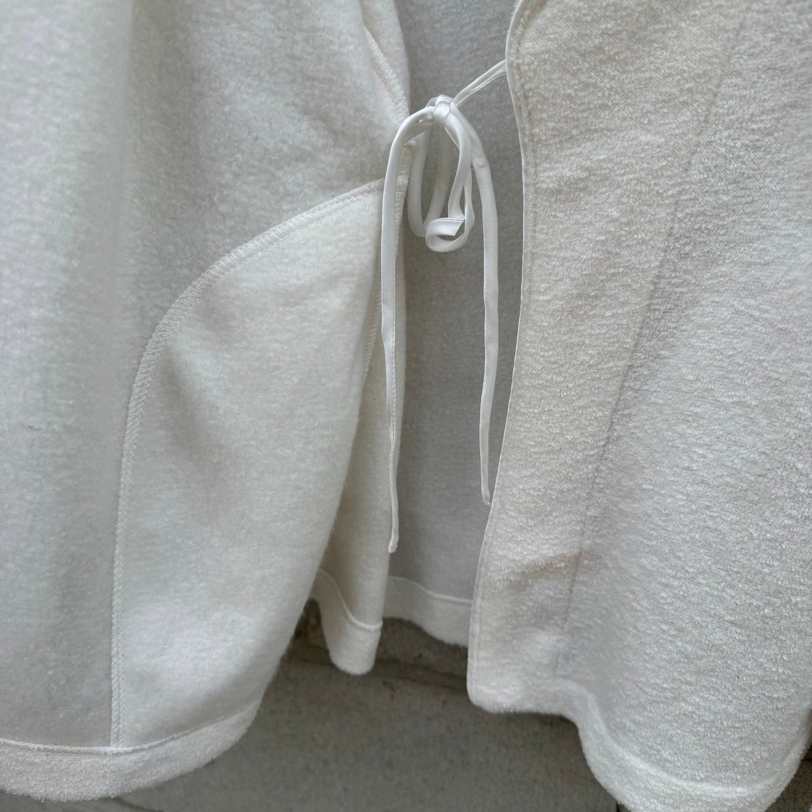 Stephanie Seymour Cream Fleece Spa Robe Womens Medium NWT Shawl Collar Pockets
