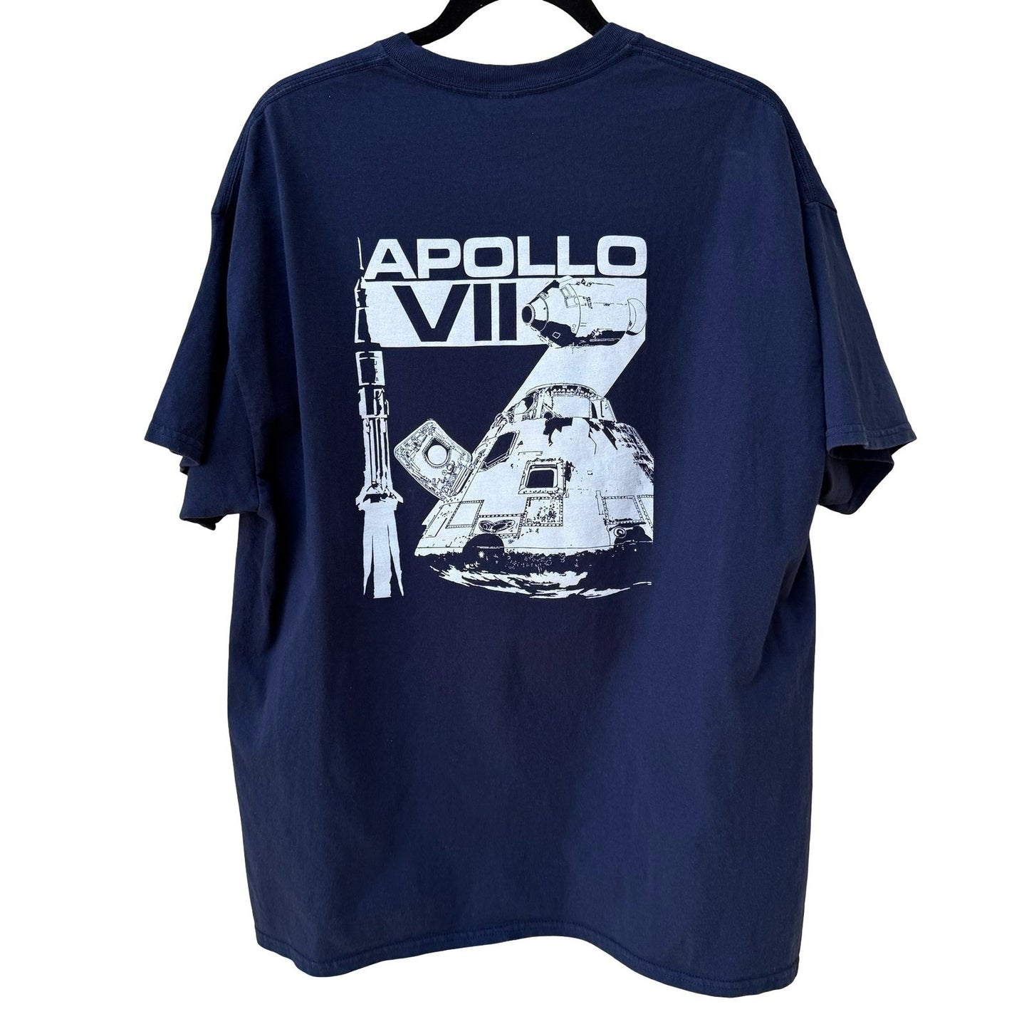 Gildan Frontiers of Flight Museum Apollo VII Navy Blue Graphic T-Shirt Mens XL