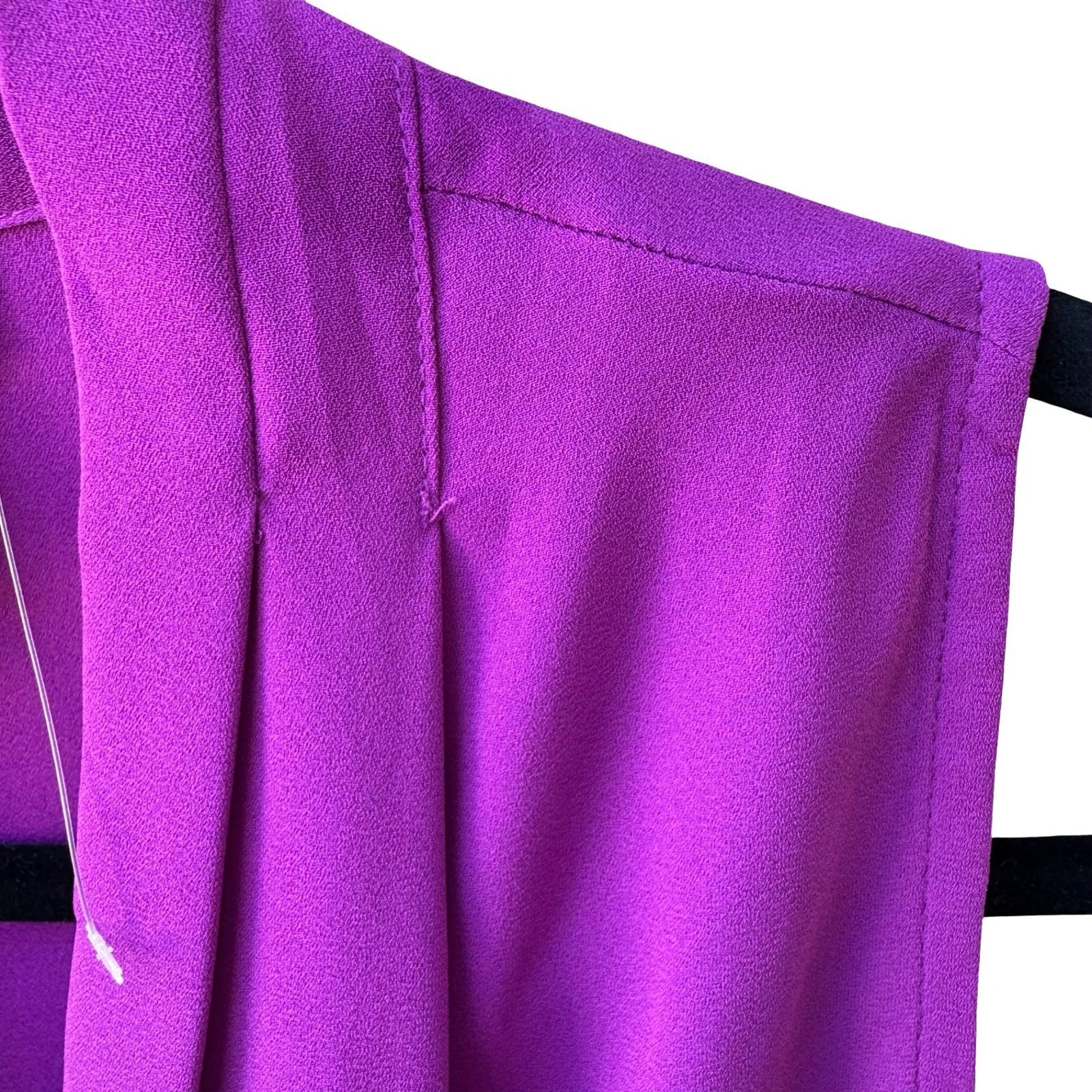 Adrienne Vittadini Professional Minimalist Sleeveless Pleated Neck Blouse L NEW