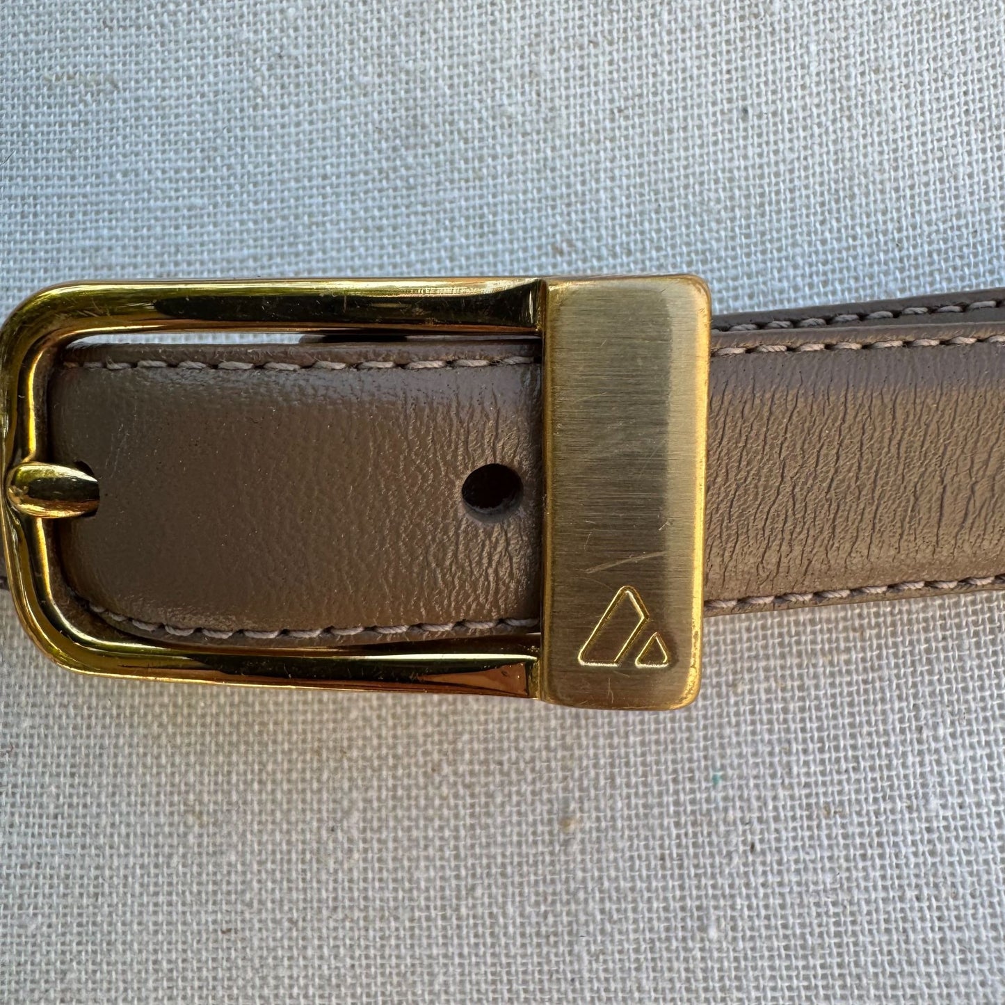 Liz Claiborne Vintage Womens Tan Full Grain Semi Aniline Leather Skinny Belt L