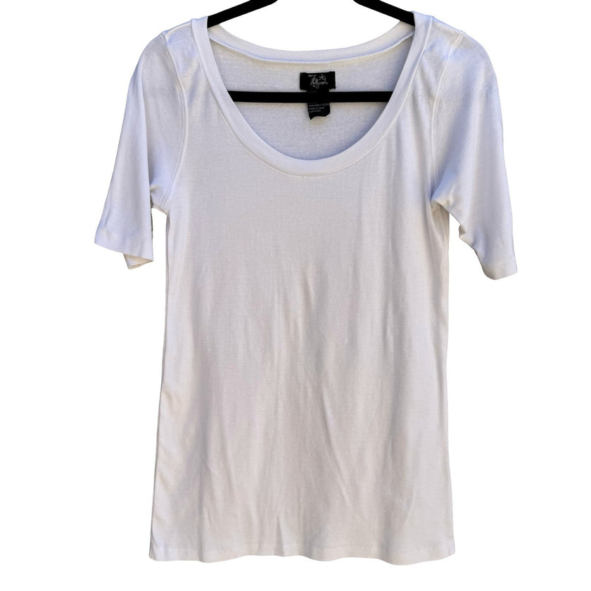 Hot in Hollywood Minimalist Scoop Neck Slim Fit Cotton Clean Girl Shirt White M