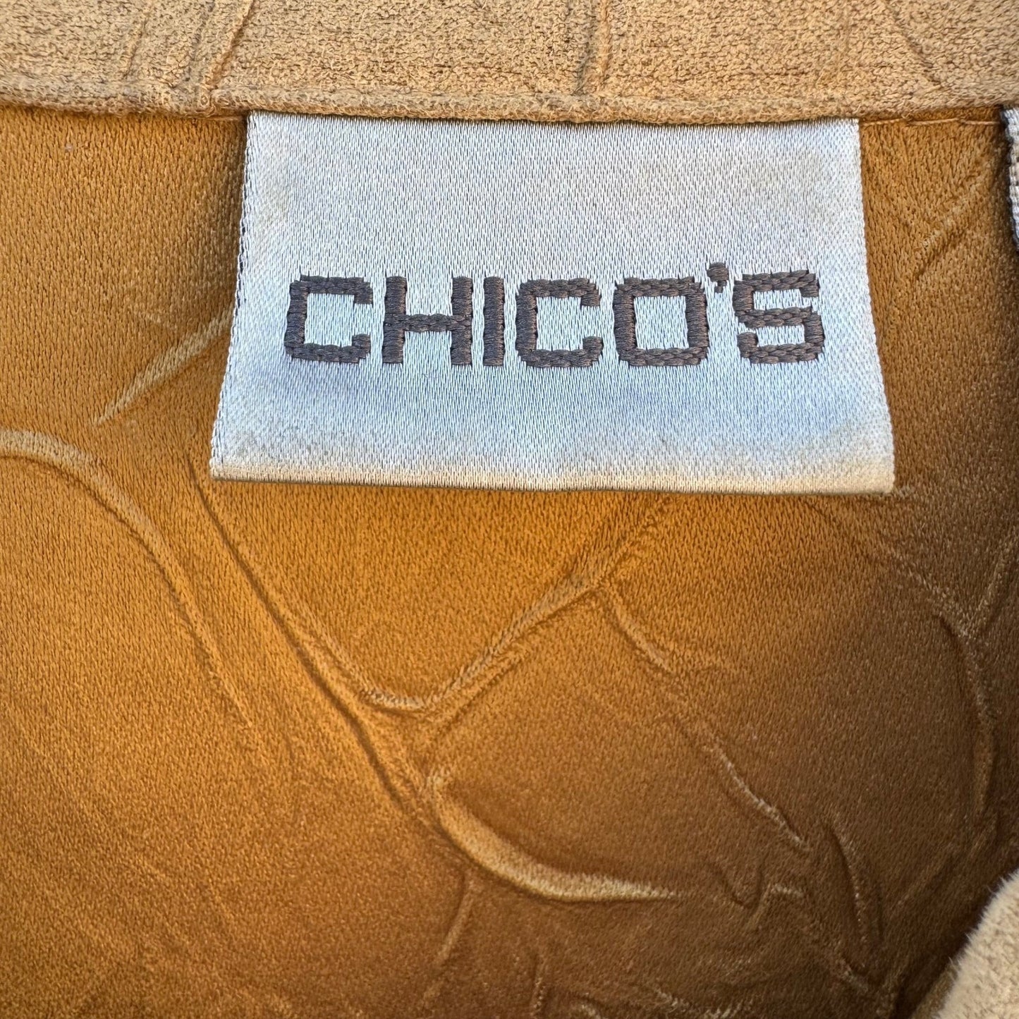 Chicos Tan Crinkle Faux Suede Button Front Jacket Womens Size 1 Medium Tan Camel