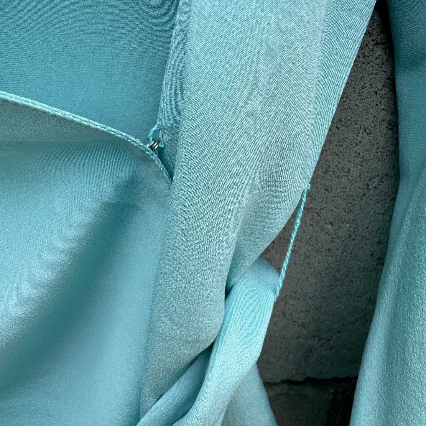 Randolph Duke The Look Aqua Blue 100% Silk Wrap Blouse HA2100 Womens Size 6 NWT