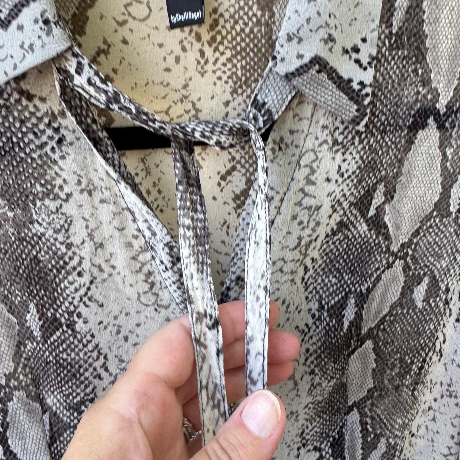 Laundry Shelli Segal Y2K Silk Snakeskin Print Tie Neck Blouse Mob Wife Indie 6