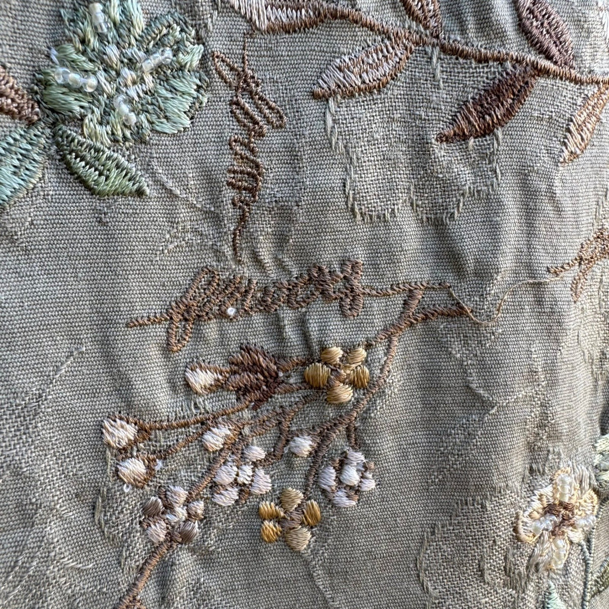 Victoria Jones Cottagecore Boho Shabby Chic Embroidered Floral Script Vest Tan M