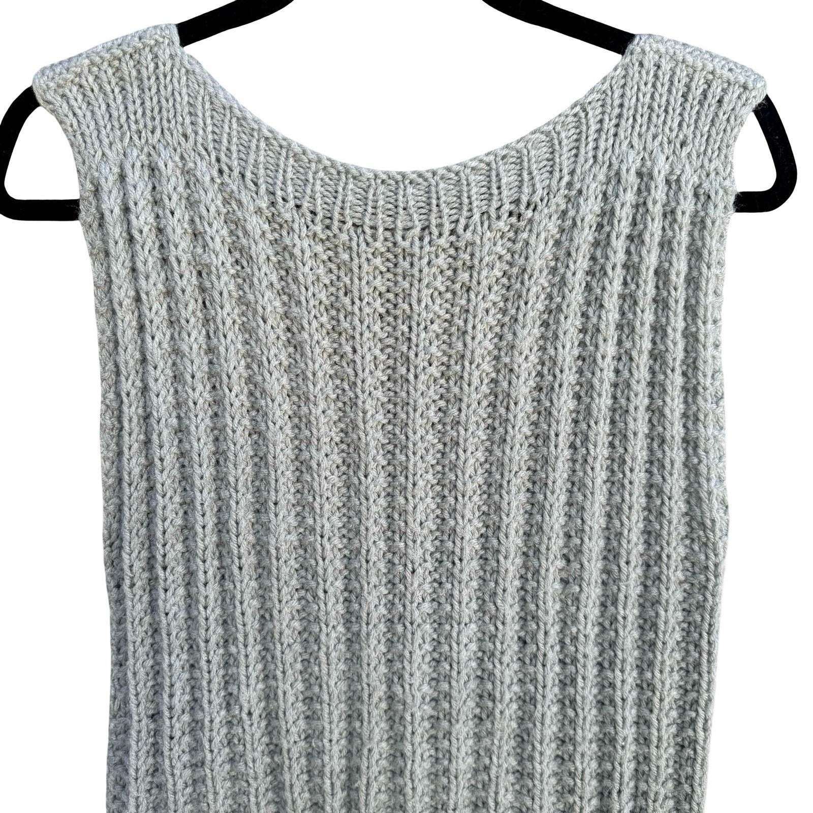 Handmade Gray Chunky Ribbed Knit Sweater Vest Scoop Neck Sleeveless Top Cottage