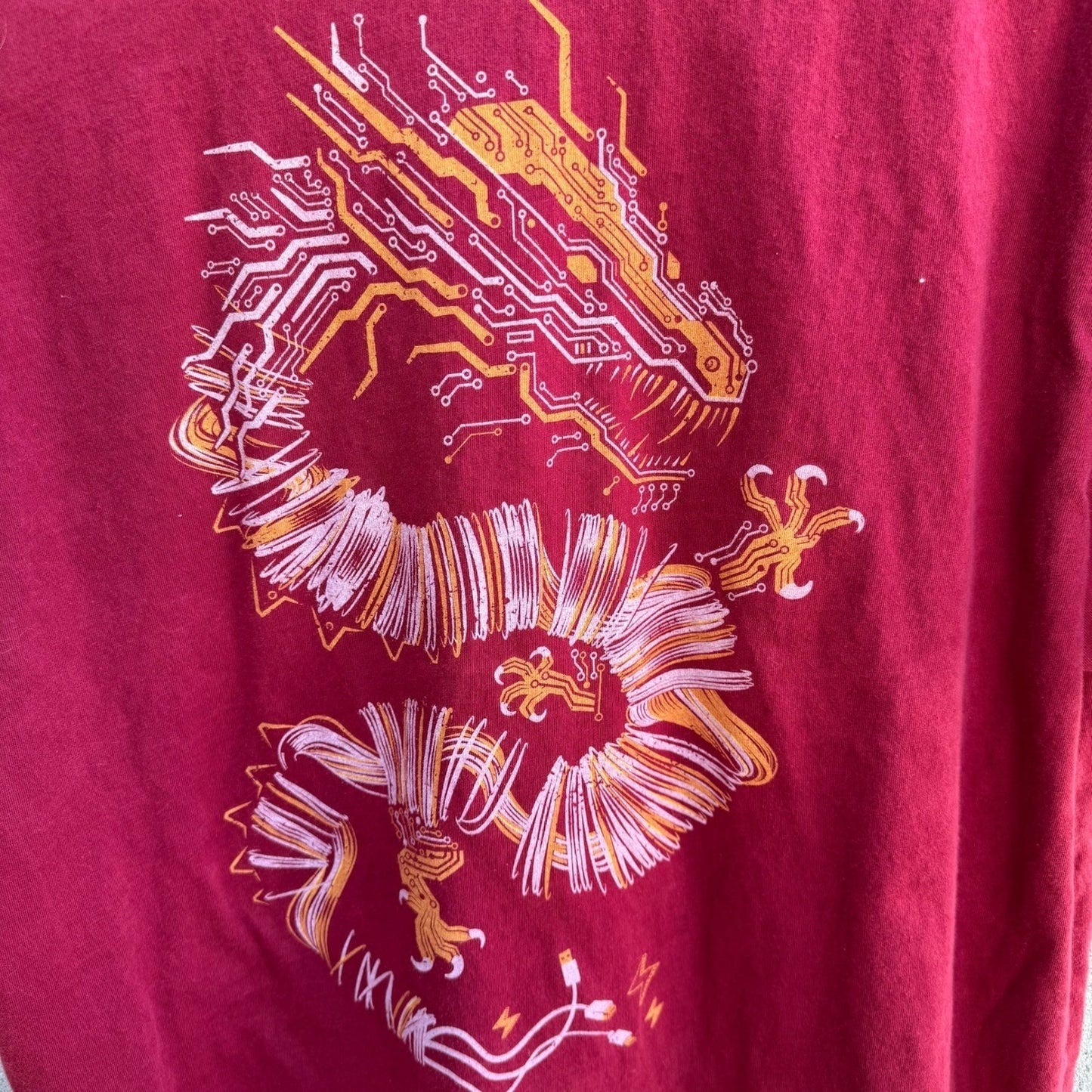 Story Spark Volt Dragon Cyberpunk Gamer Graphic T-Shirt Tech Geek Red Mens L