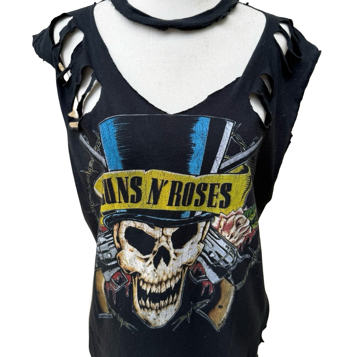 Bravado Guns N Roses Distressed Muscle Rocker Grunge Tee Skull Thrashed Shredded