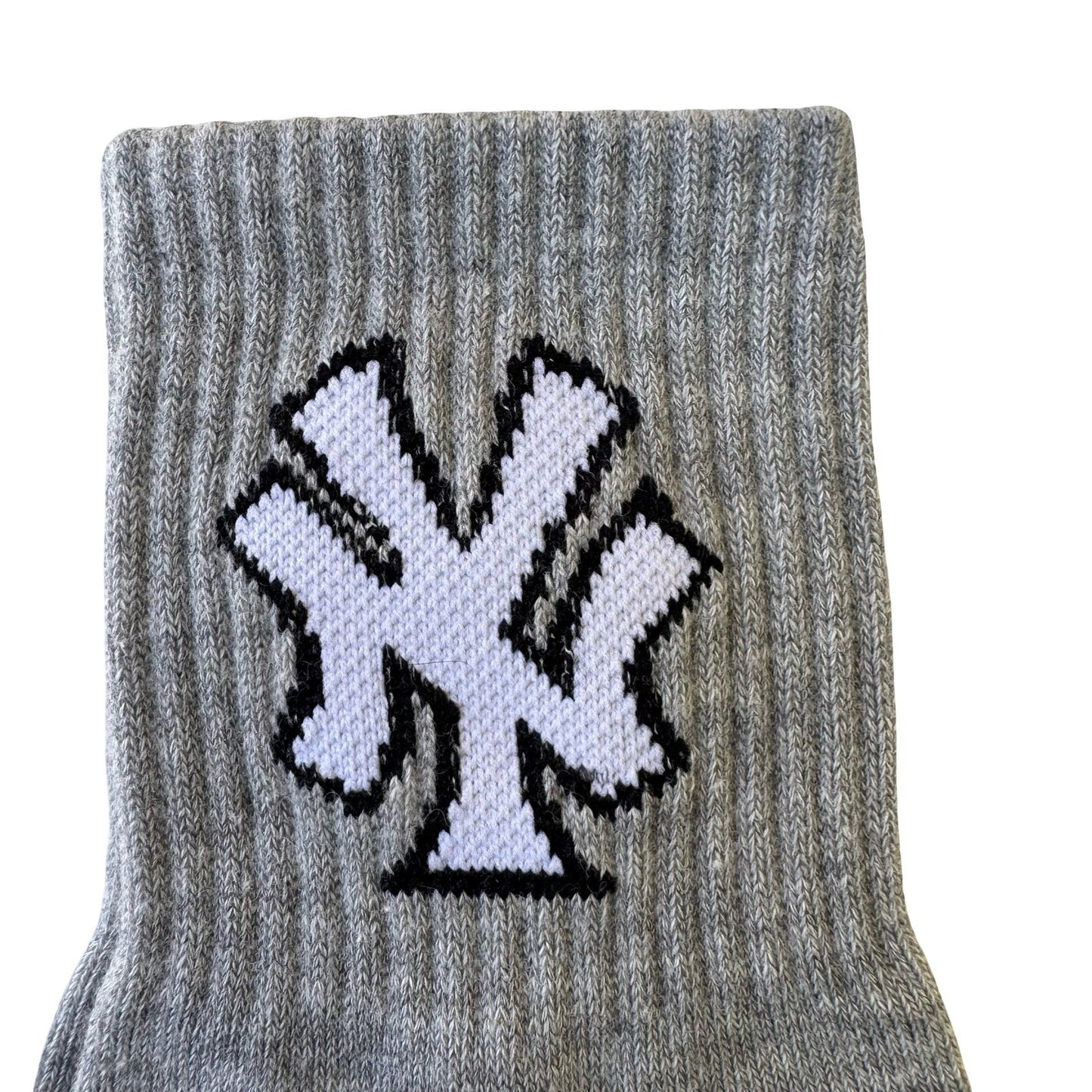 New York Yankees Grey Athletic Crew Socks Interlocking Logo Sports Graphic NEW