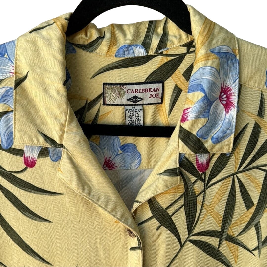 Caribbean Joe Vintage Women's Floral Hawaiian Short Sleeve Button Up Shirt - M