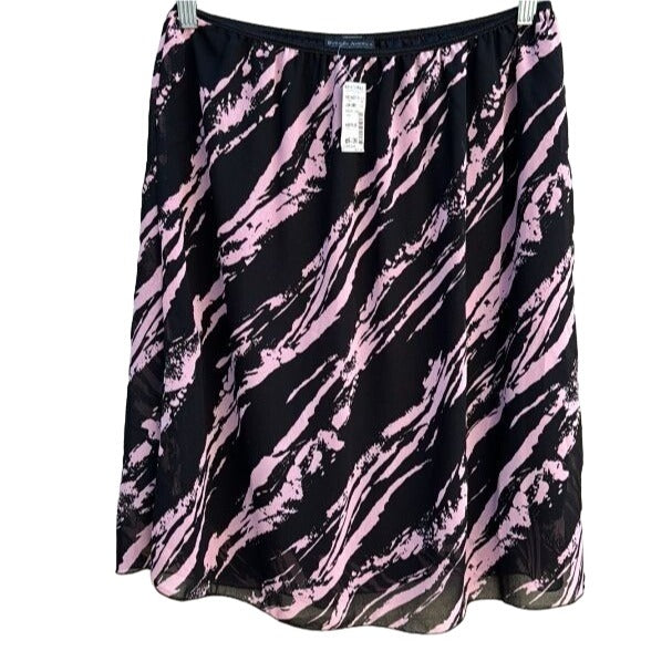 Born In America Collection Women's Lined Flowy Lightweight Black Pink Mini Skirt