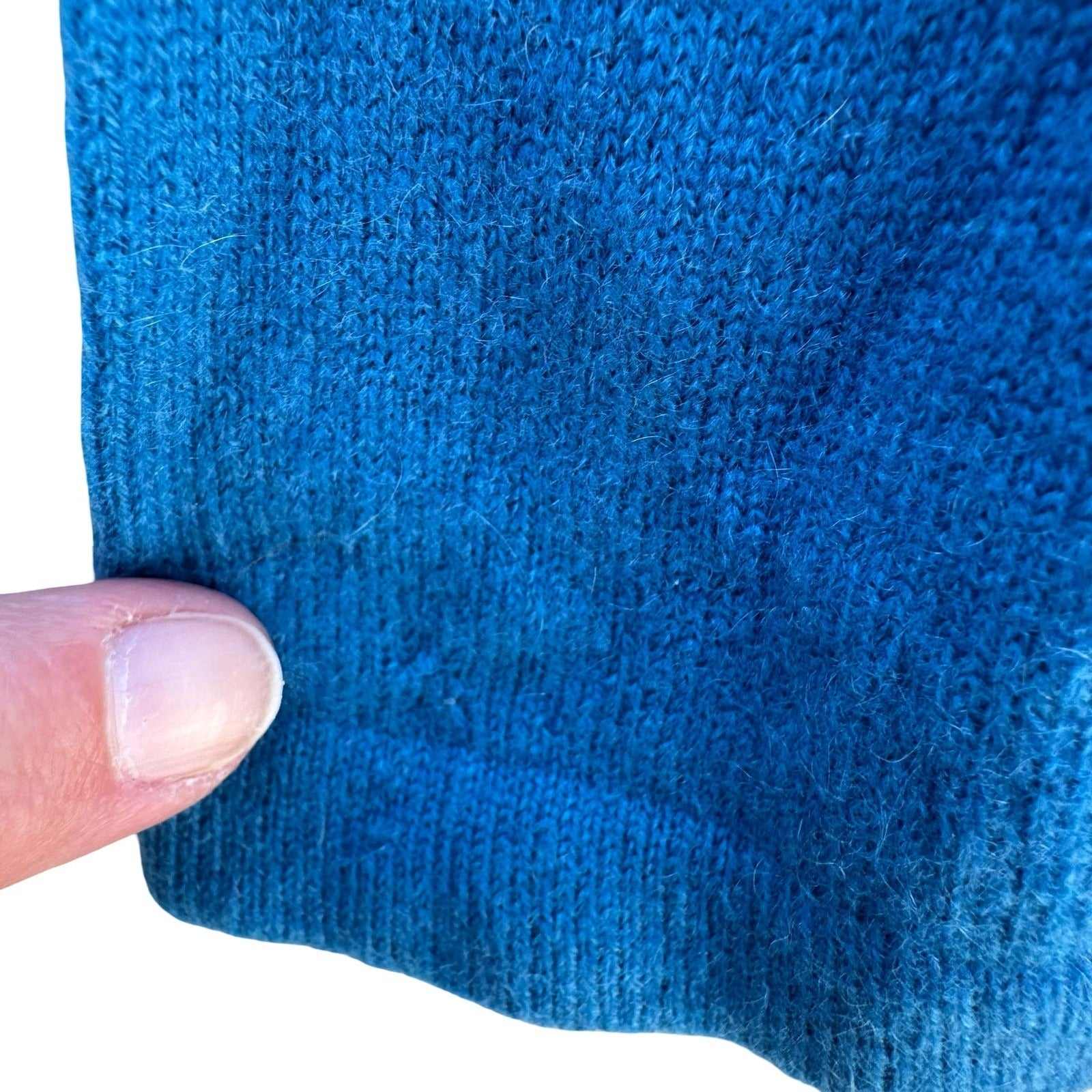 Red Hot Cashmere V-Neck Sweater Teal Luxury Womens S Minimalist Quiet Luxury