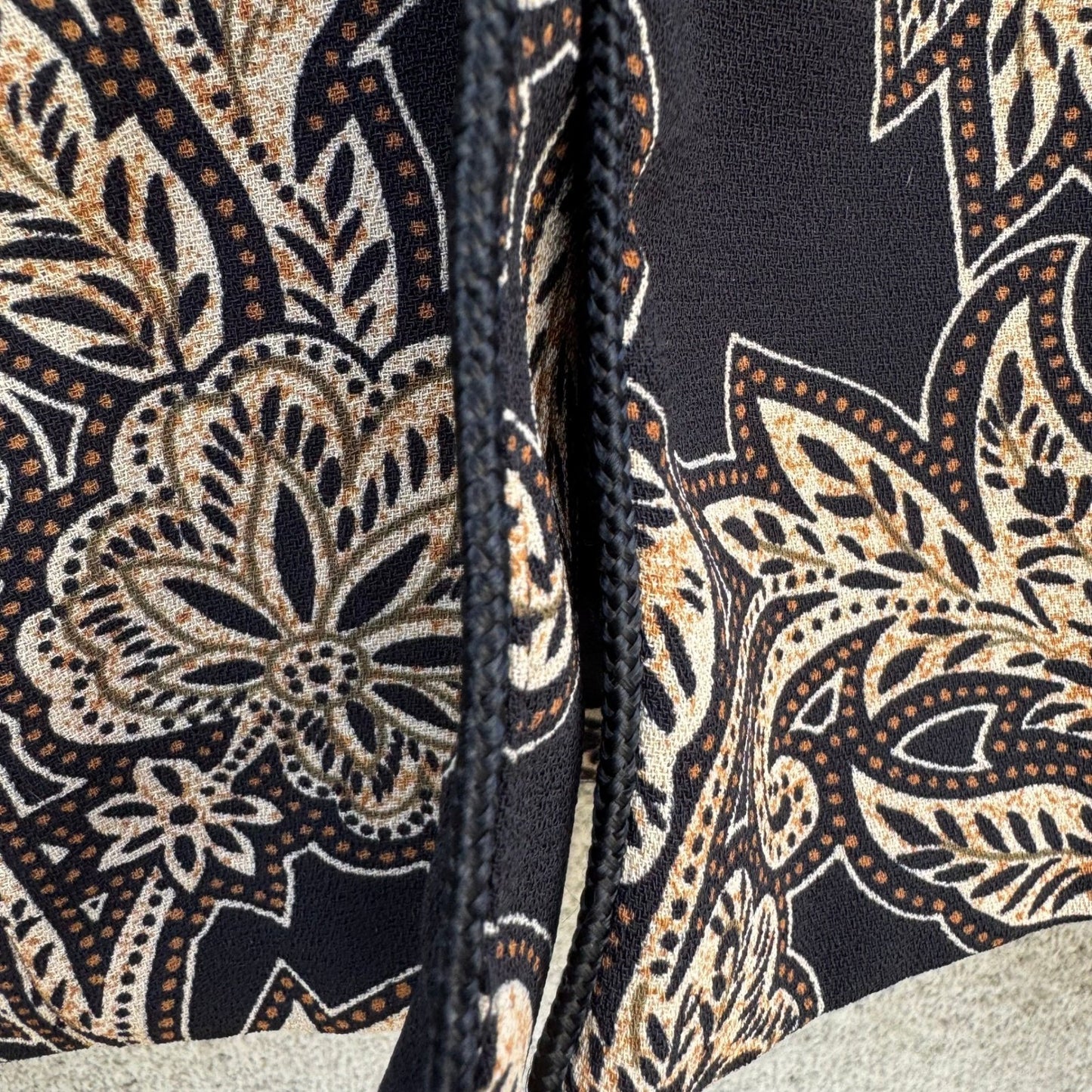 Liz Claiborne Petite Blazer Jacket Black Tan Floral Paisley Frog Button Size 4P