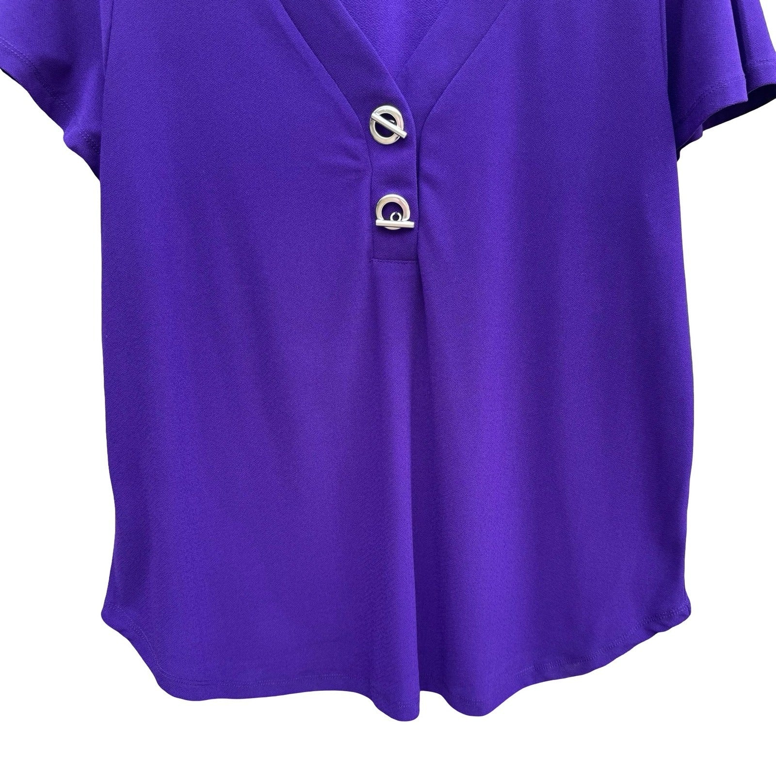 89th + Madison Purple V-Neck Short Sleeve Blouse Toggle Detail Large NEW Office