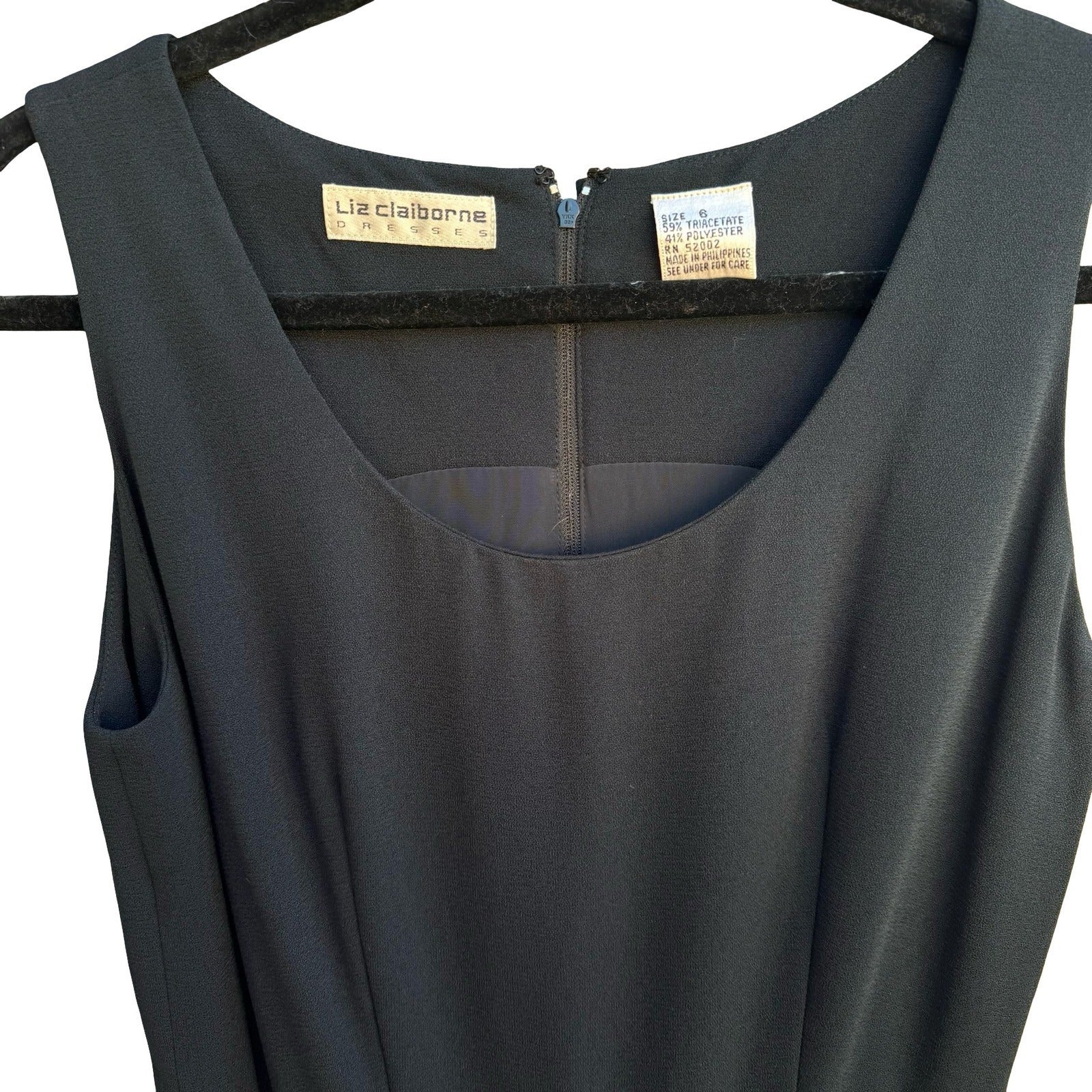 Liz Claiborne Vintage 90s Minimalist Cocktail Career Belted Sheath Dress LBD 6