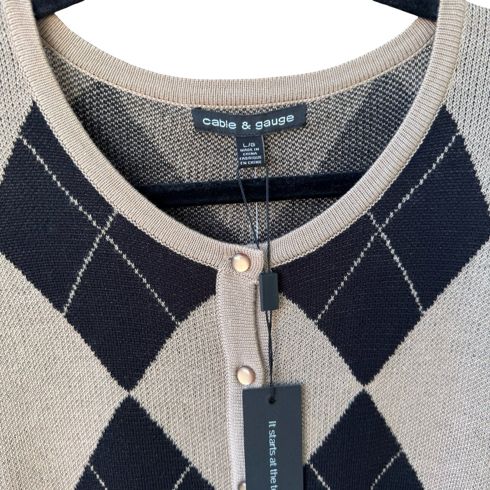 Cable & Gauge Preppy Academia Argyle Knit Cardigan Sweater Tan Mod Womens L NEW