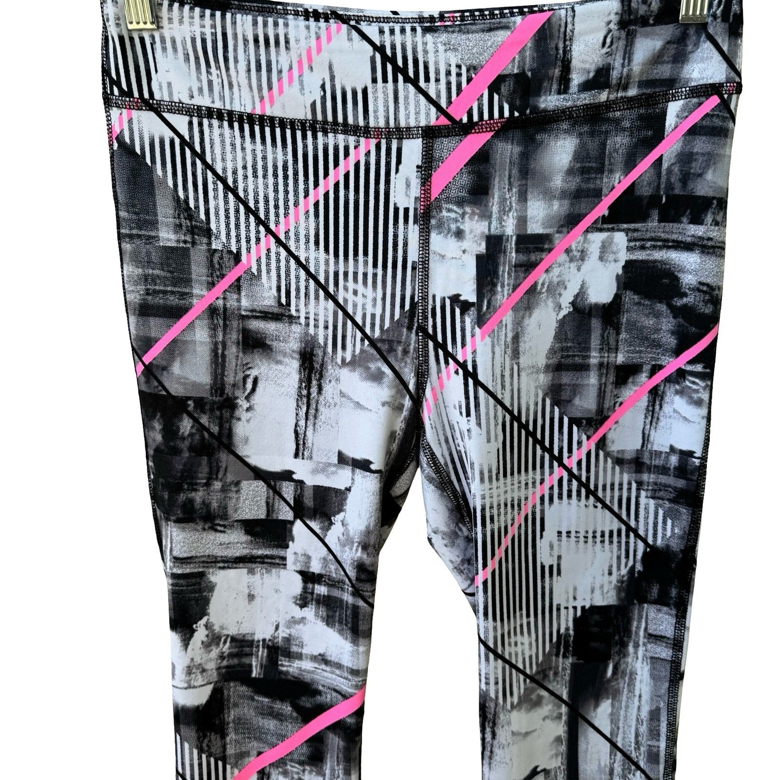 Ideology Athleisure Gym Yoga Workout Capri Leggings Black Abstract Geometric XL