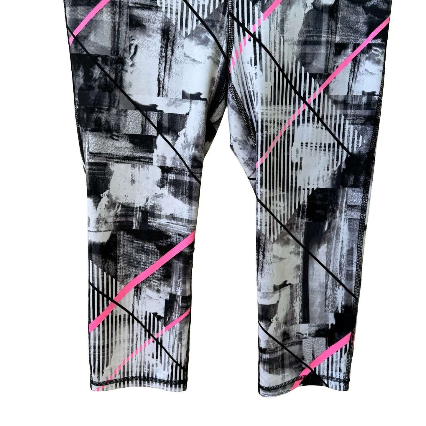 Ideology Athleisure Gym Yoga Workout Capri Leggings Black Abstract Geometric XL