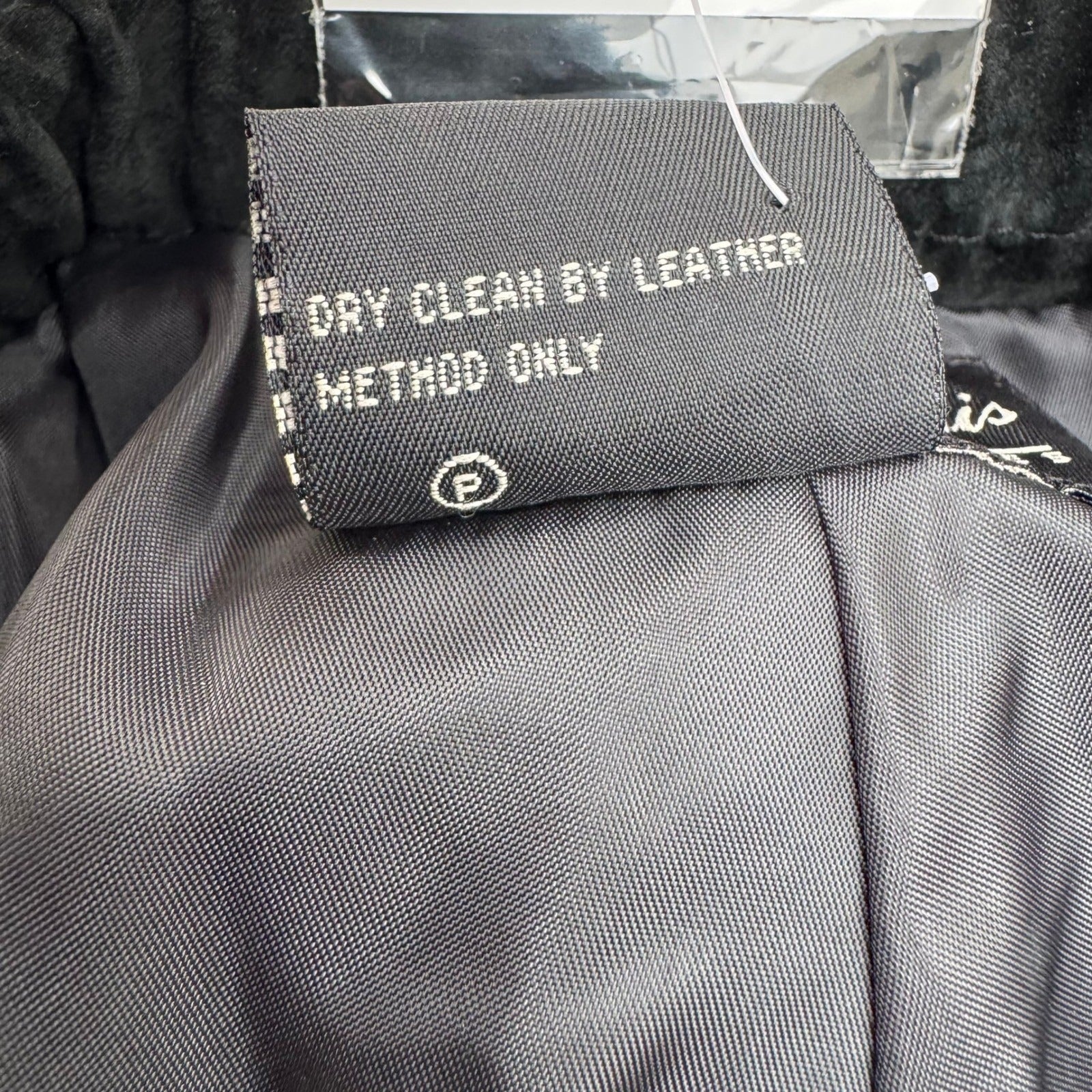 Terry Lewis Classic Luxuries Black Suede Leather Pants Petite 6P T4005-001 NEW