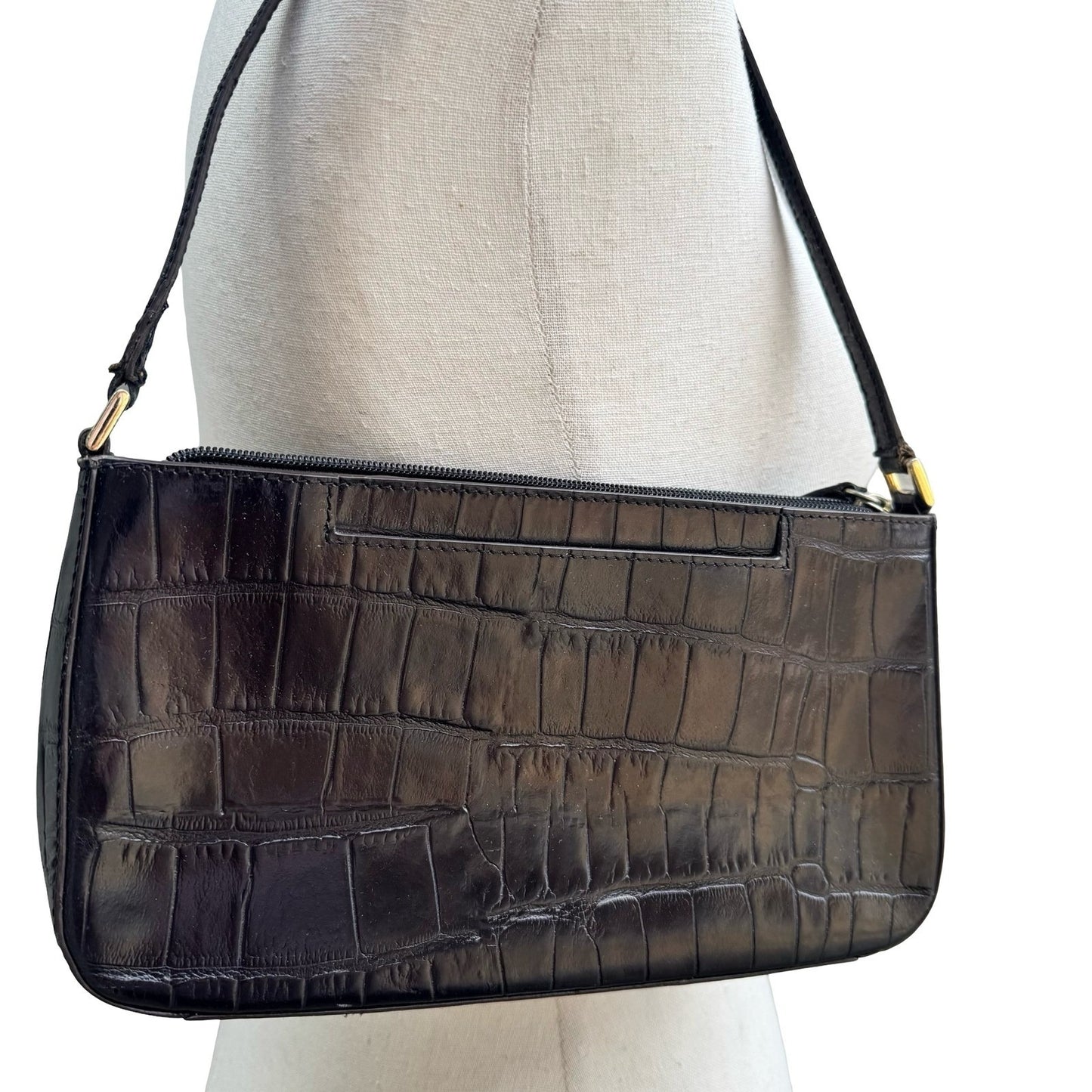 Adrienne Vittadini Y2K Minimalist Chic Black Croc Embossed Leather Shoulder Bag
