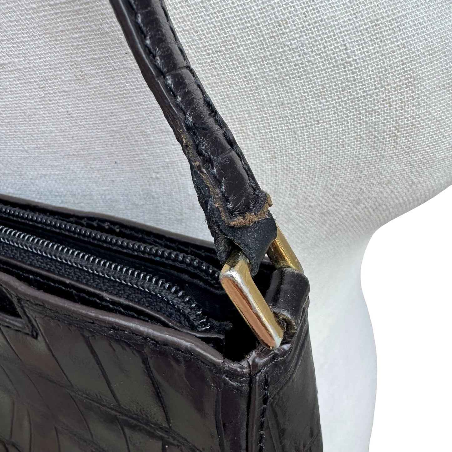 Adrienne Vittadini Y2K Minimalist Chic Black Croc Embossed Leather Shoulder Bag