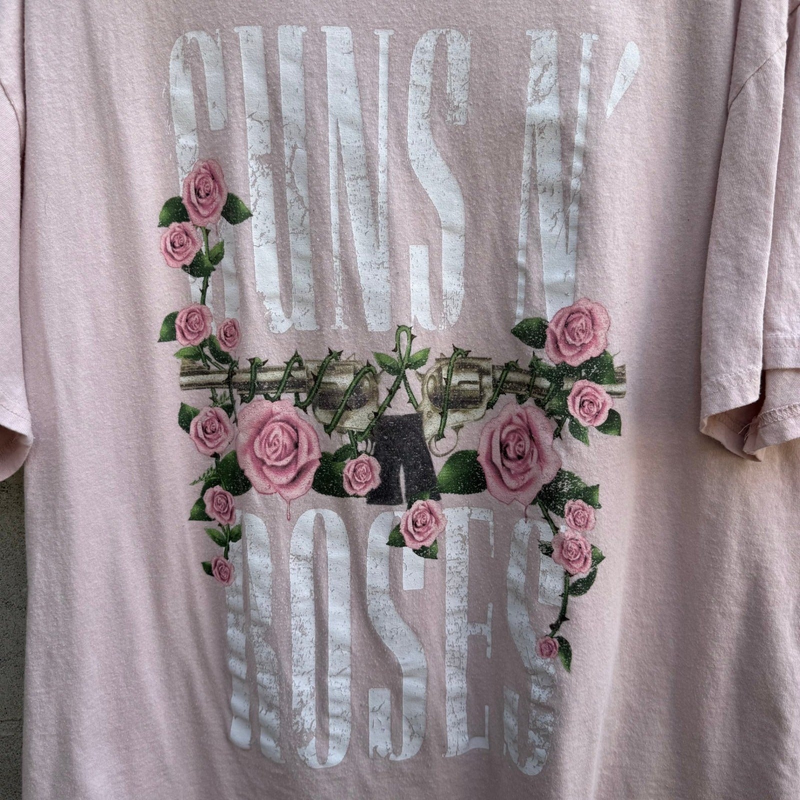 Guns N Roses Pink Rose Pistols Graphic T-Shirt XXL Rock Band Tee Pastel Goth GNR