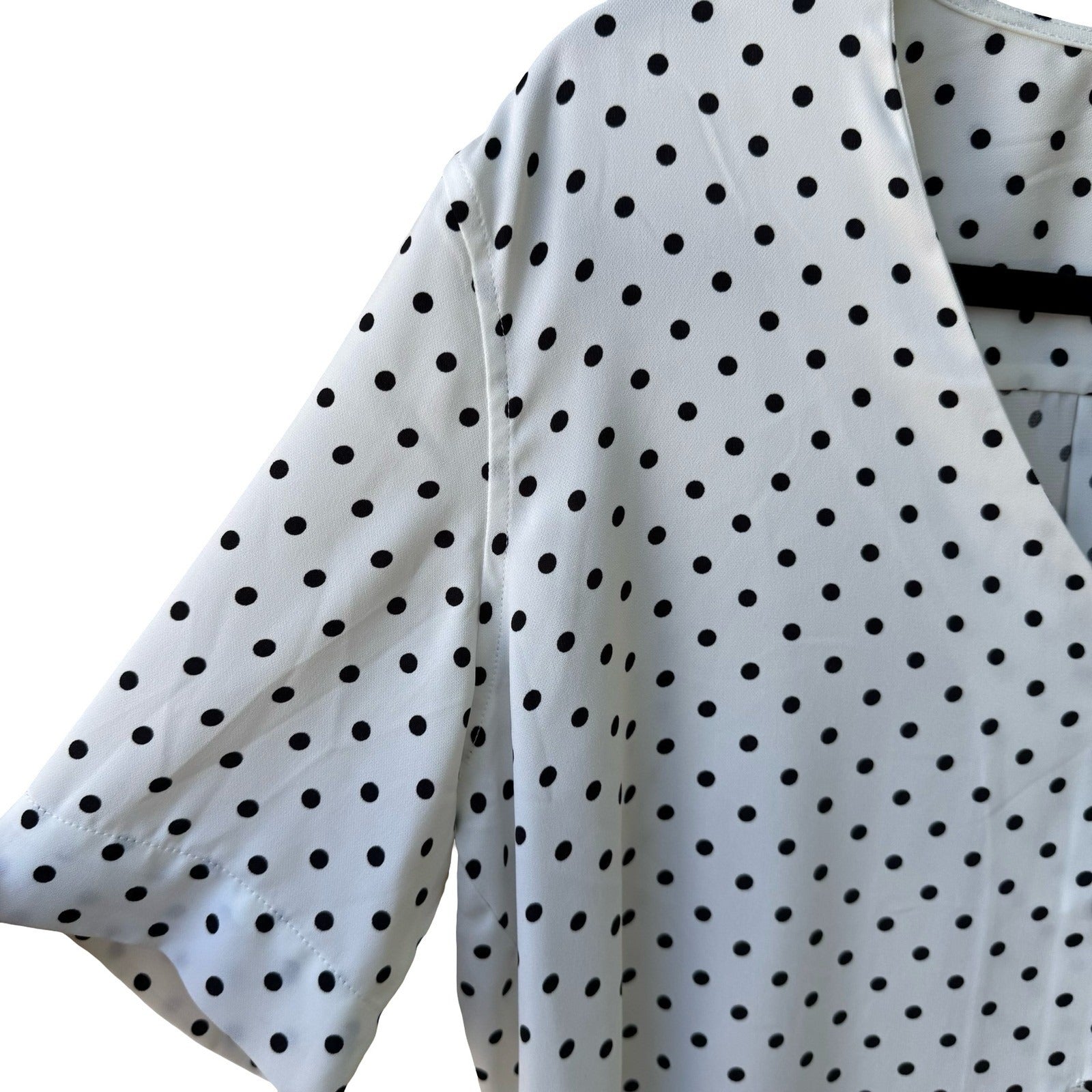 Carolina Belle Parisian Chic Polka Dot Minimalist Professional V-Neck Blouse L