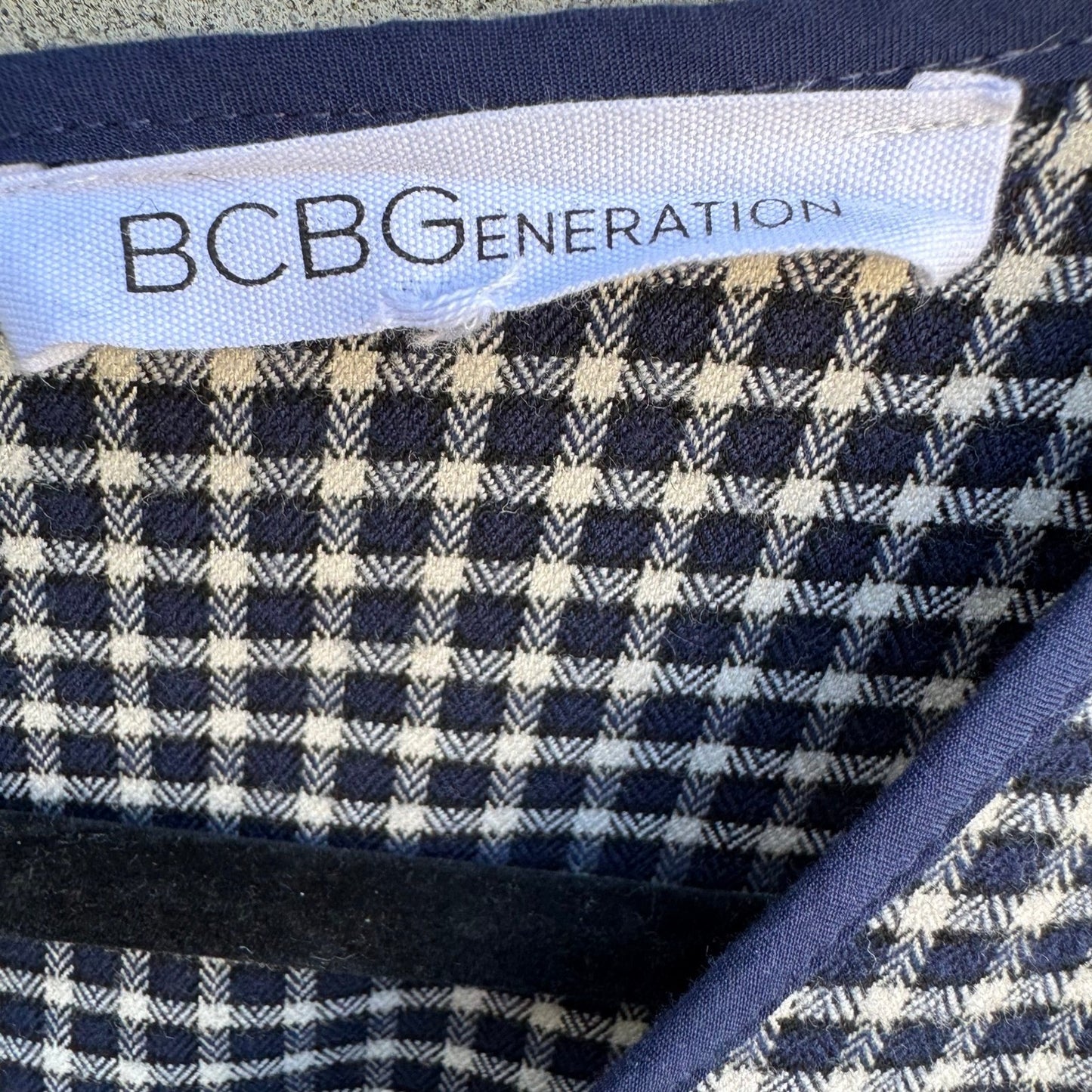 BCBGeneration Y2K Navy Blue White Gingham V-Neck Ruffle Sleeve Mini Dress Size 8
