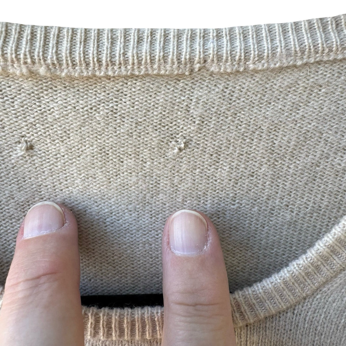 Vince 100% Cashmere Quiet Luxury Preppy Short Sleeve Minimalist Sweater Tan S