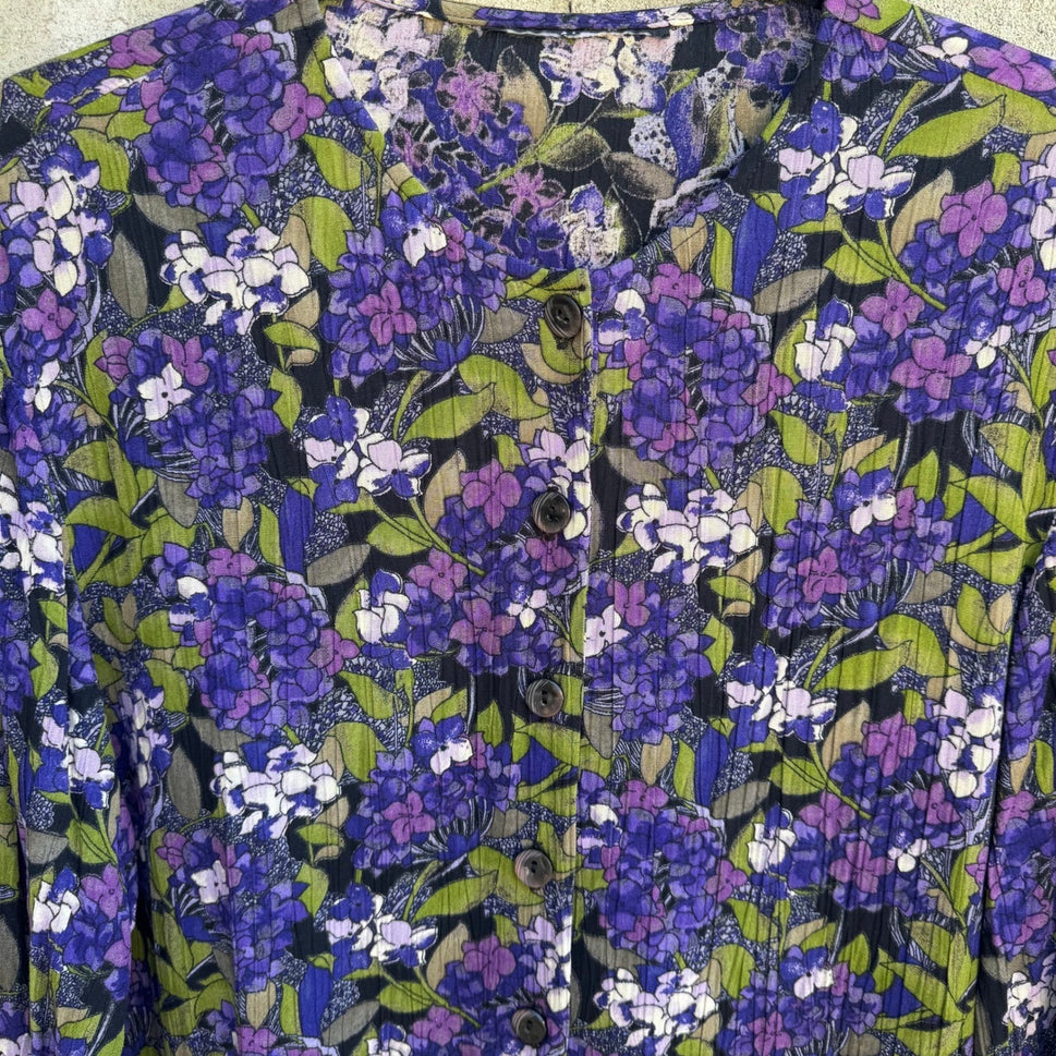 Vintage 90s Cottagecore Grannycore Garden Dark Floral Crinkle Blouse Purple L