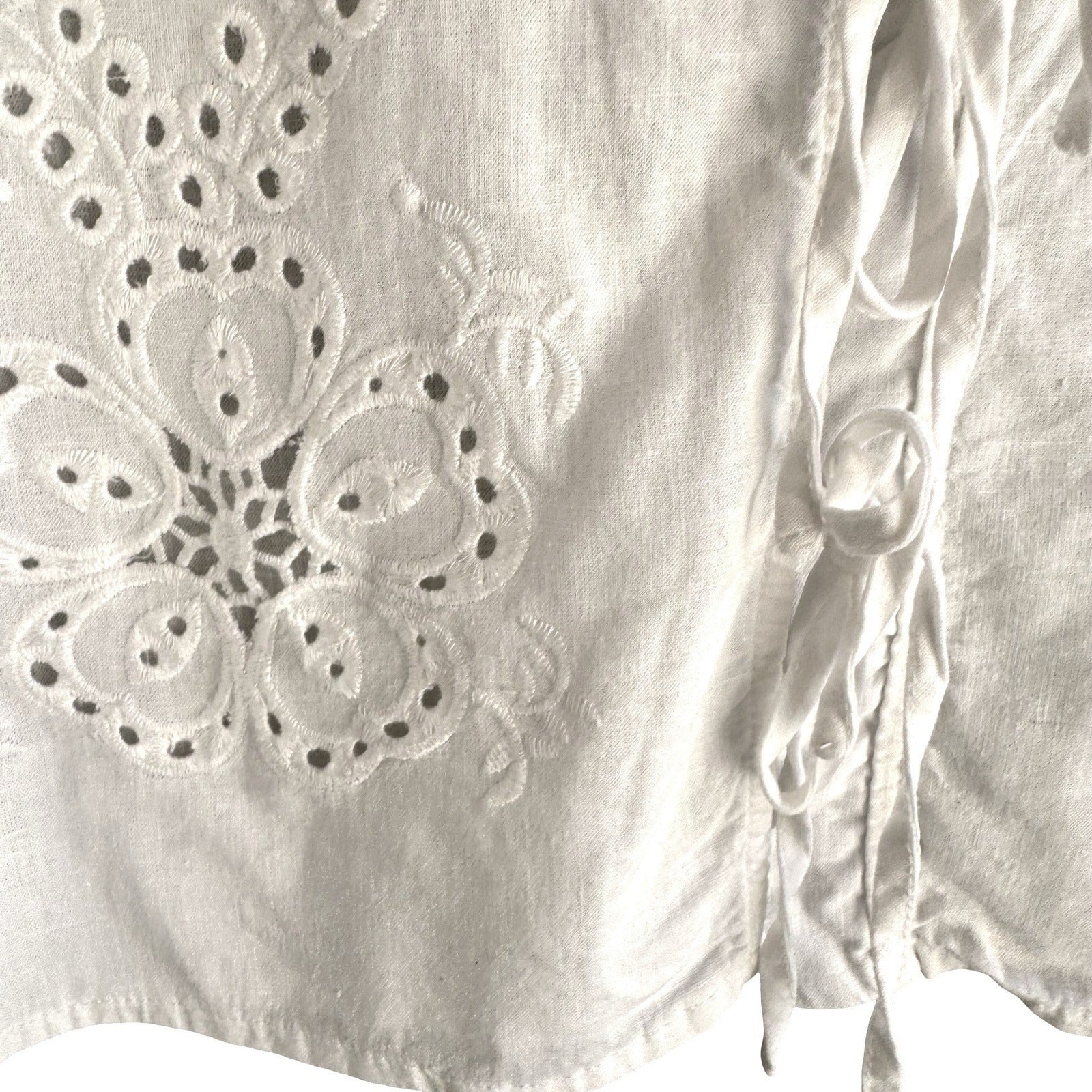 Christian Siriano Linen Eyelet Lace Up Blouse Coastal White XS Cottage Bohemian