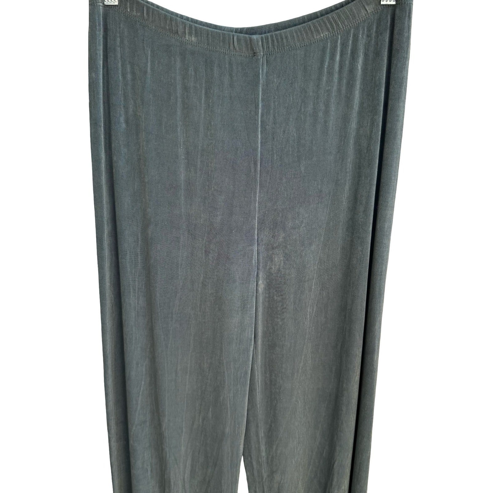Chicos Travelers Minimalist Green Ribbed Straight Leg Pants Liquid Knit Size 1