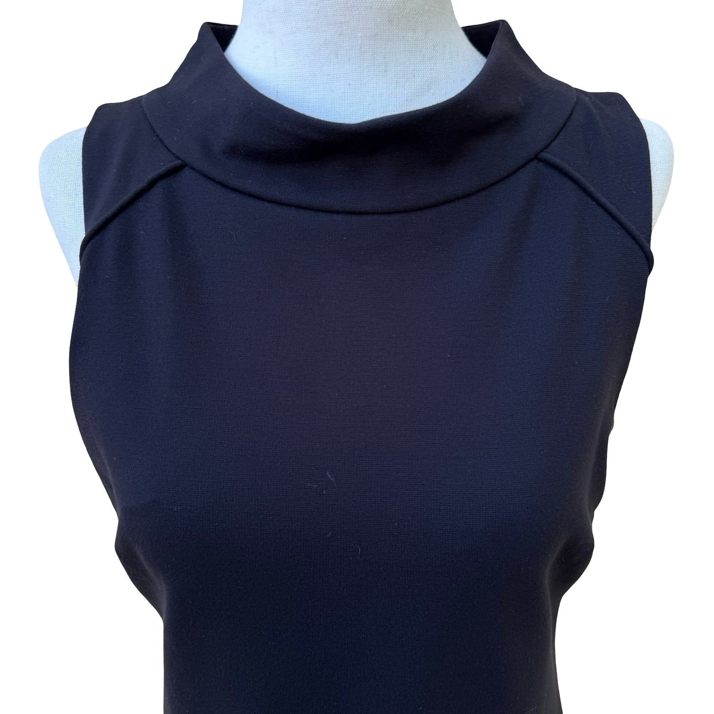 Cynthia Steffe Mod 60s Style Minimalist Shift Dress Patent Zipper Trim LBD 2
