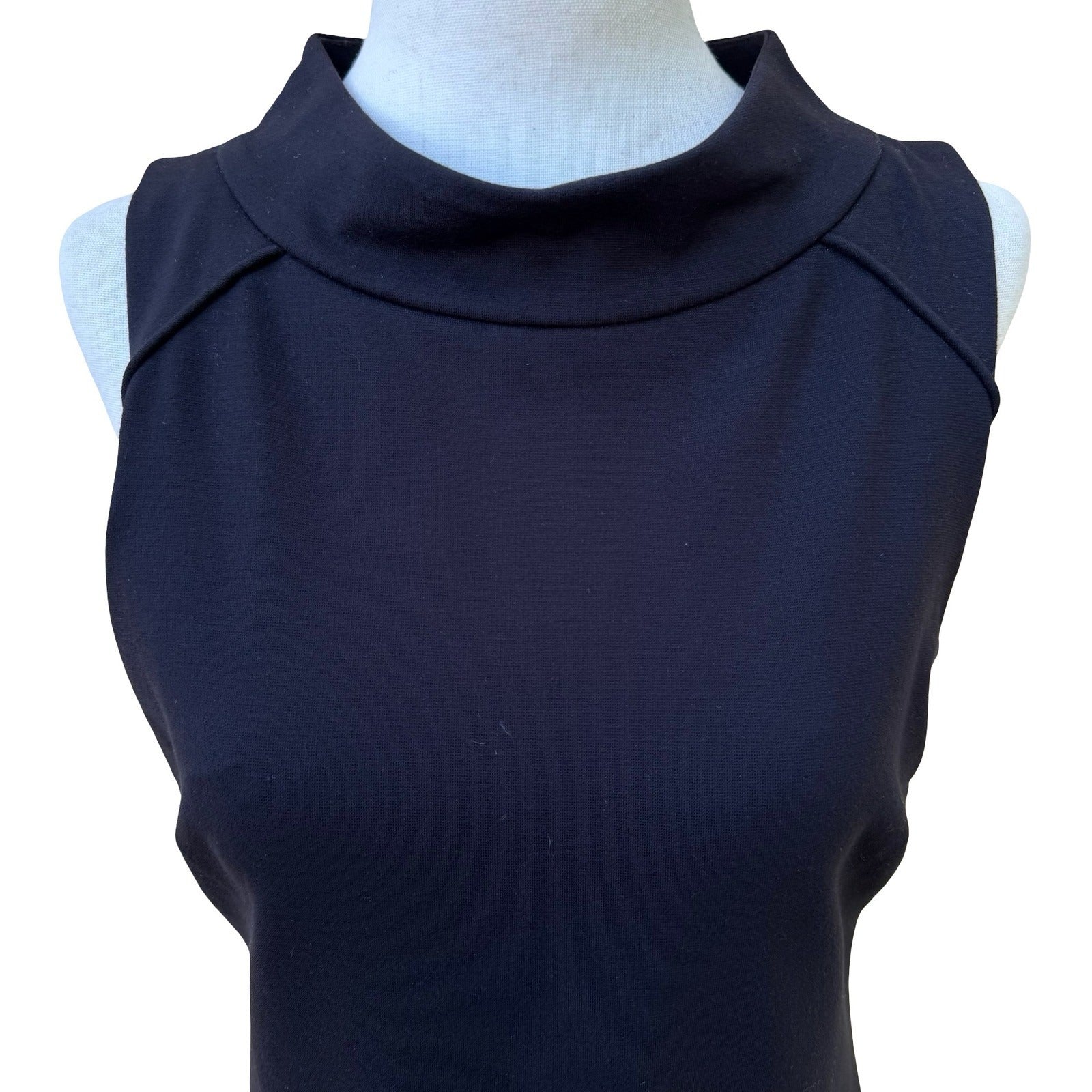 Cynthia Steffe Mod 60s Style Minimalist Shift Dress Patent Zipper Trim LBD 2