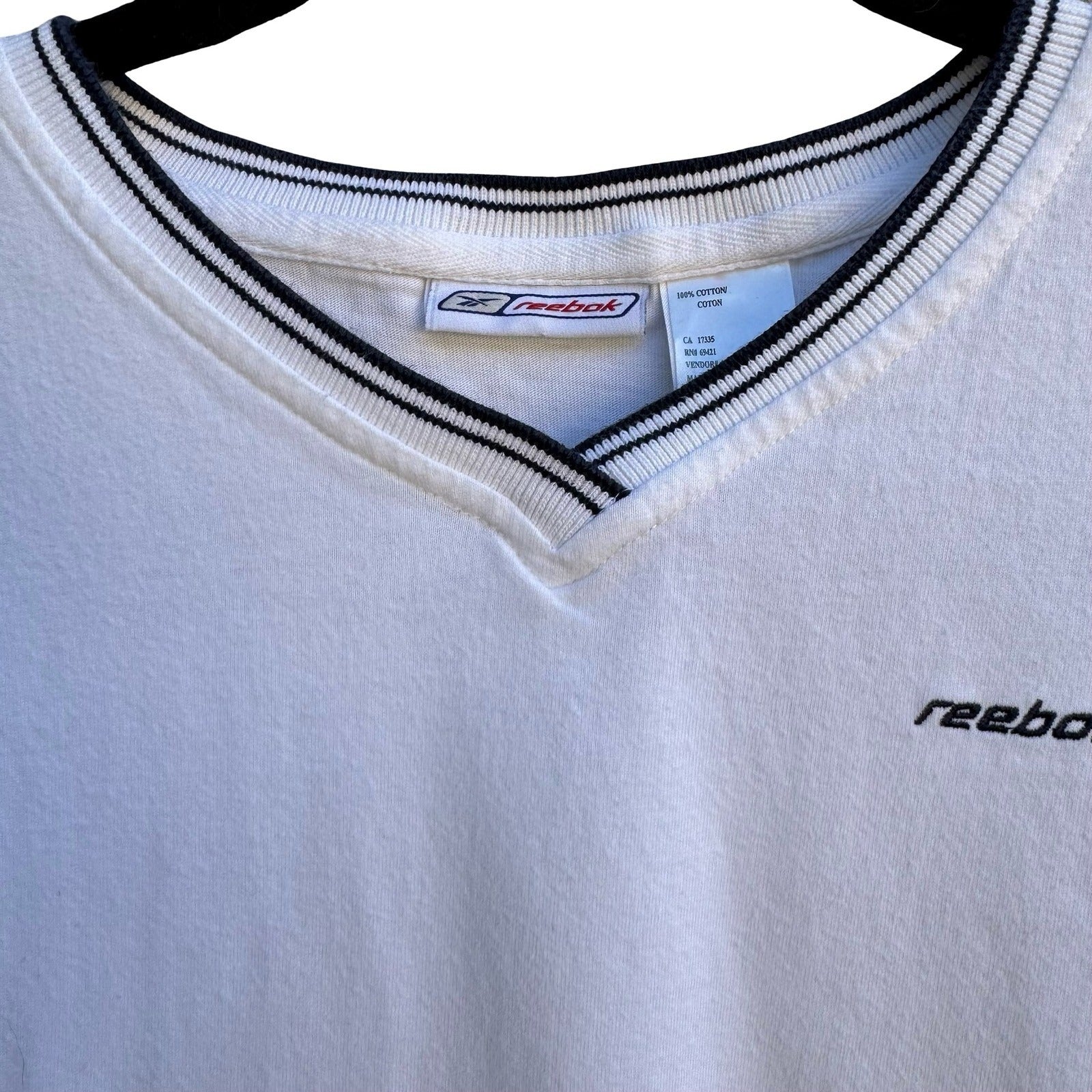 Reebok Vintage Y2K Sporty Athletic Preppy V-Neck Shirt Striped Trim White Mens L