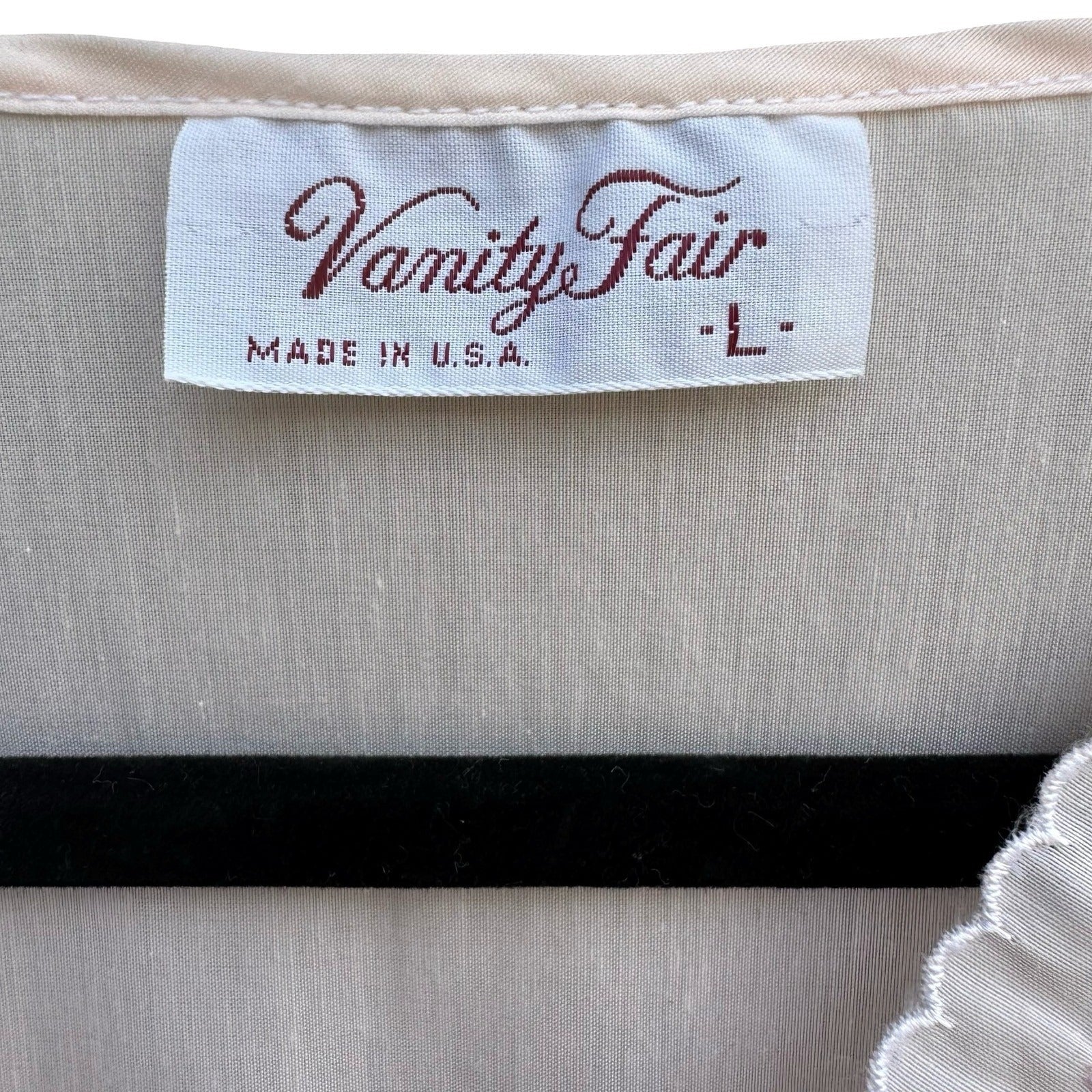 Vanity Fair Vintage 80s Pink Lace Pintuck Feminine Nightgown USA L Grandmacore