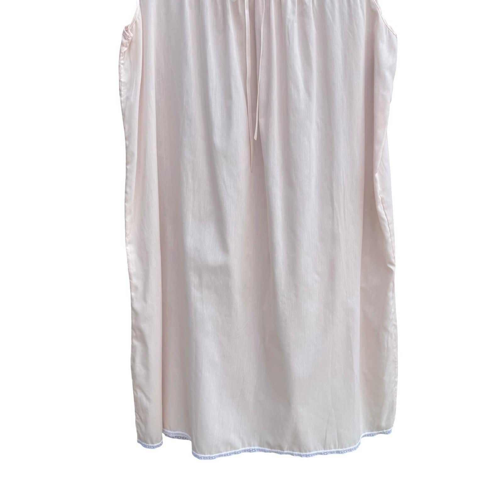 Vanity Fair Vintage 80s Pink Lace Pintuck Feminine Nightgown USA L Grandmacore